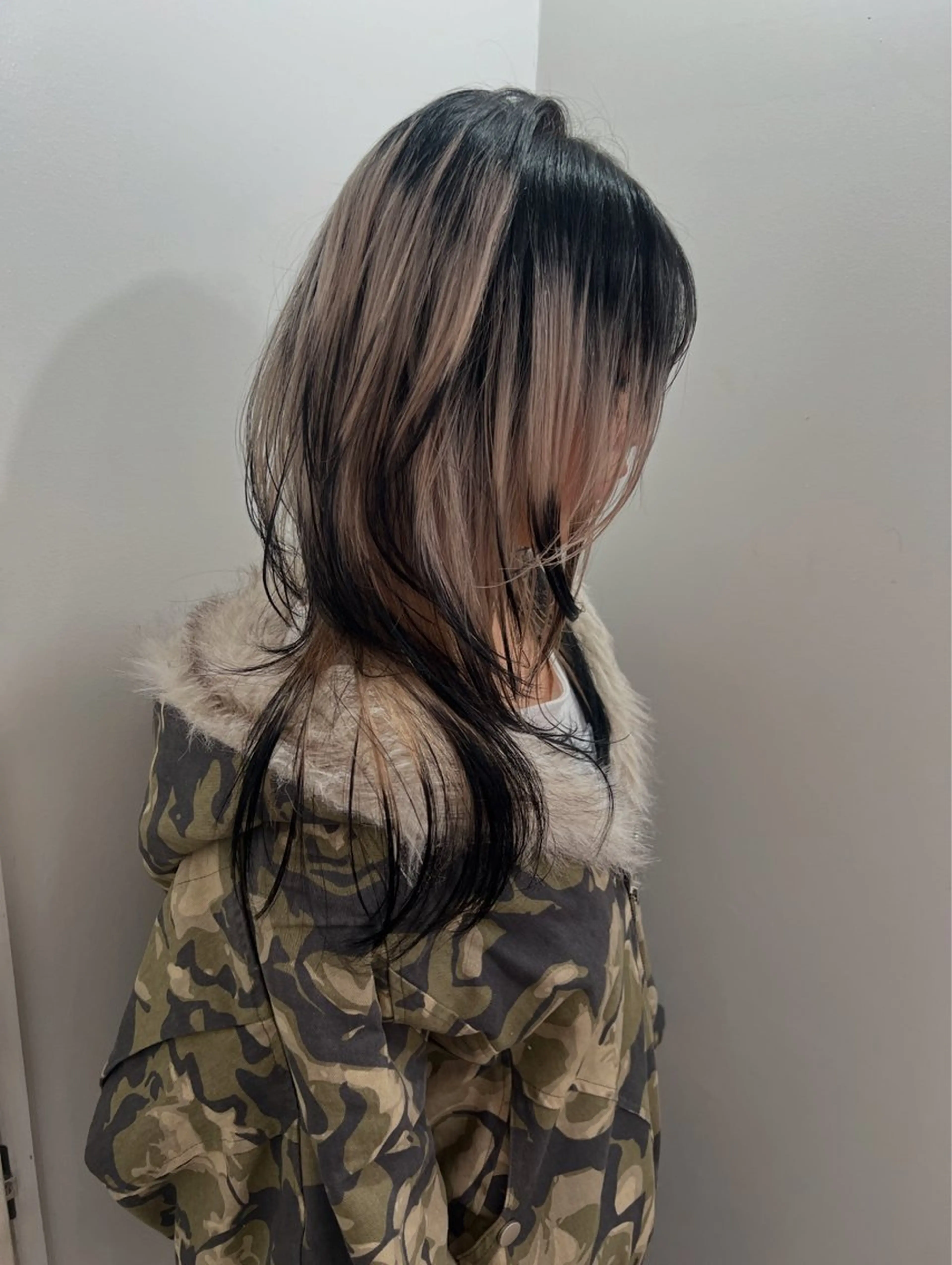 セミロング カット ヘアカラー 💥ウルフカット デザインあんな💥のヘアスタイル