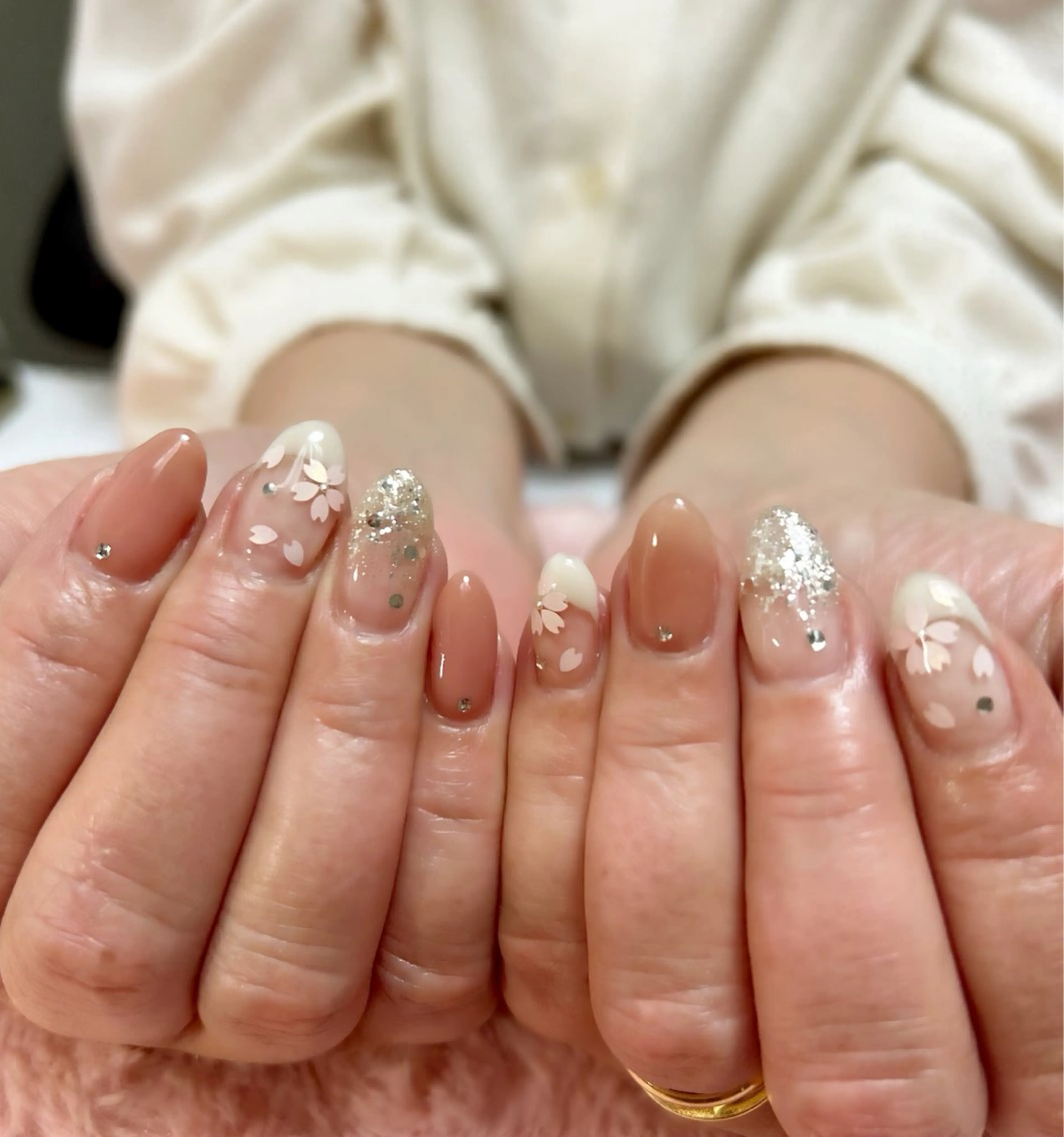 ネイル ＧＬAD グラットのネイルデザイン