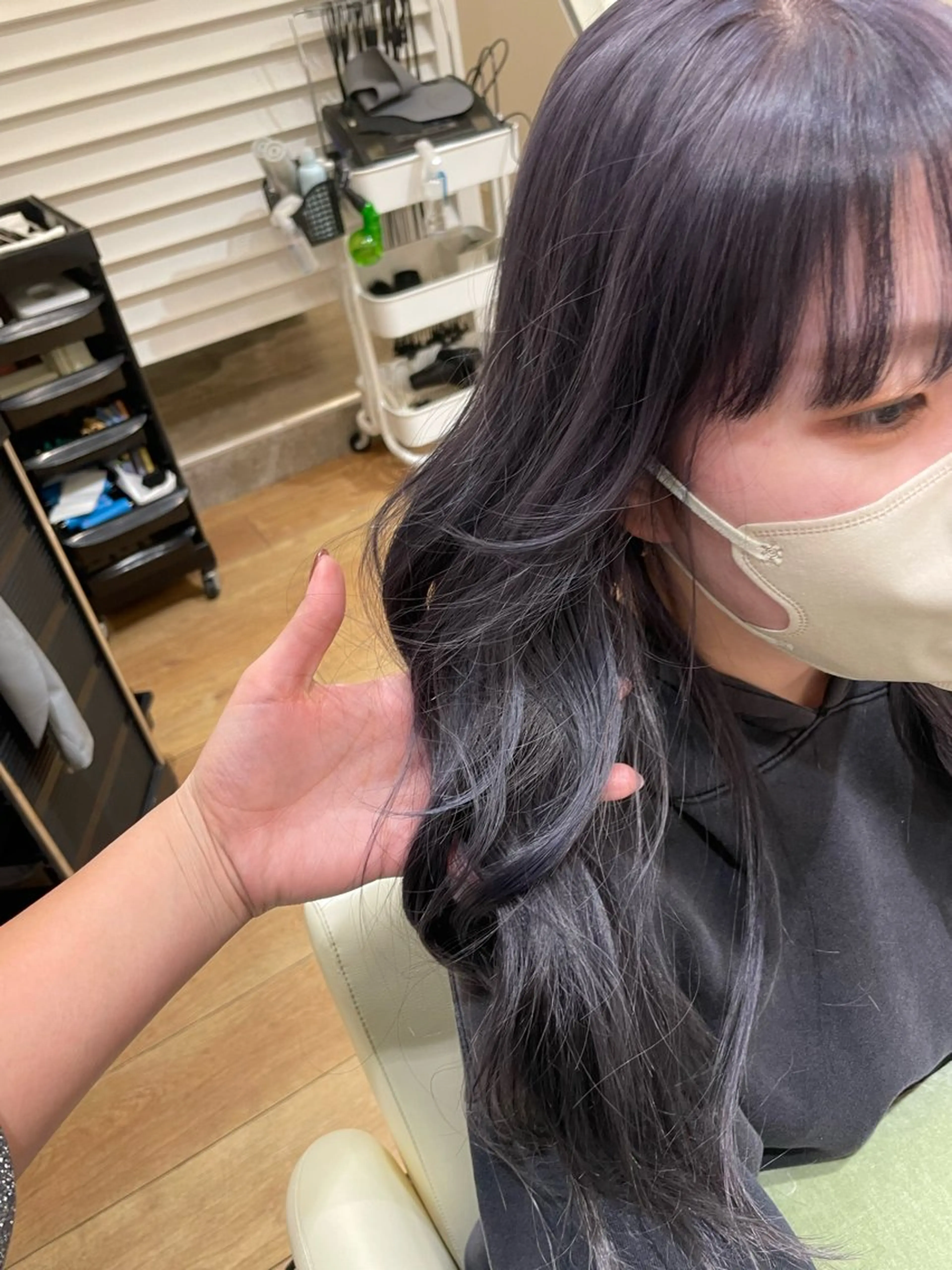 ロング カラー ブルーカラー ブルーラベンダー ダブルカラー ラベンダーカラー 松浦 愛利花のヘアスタイル