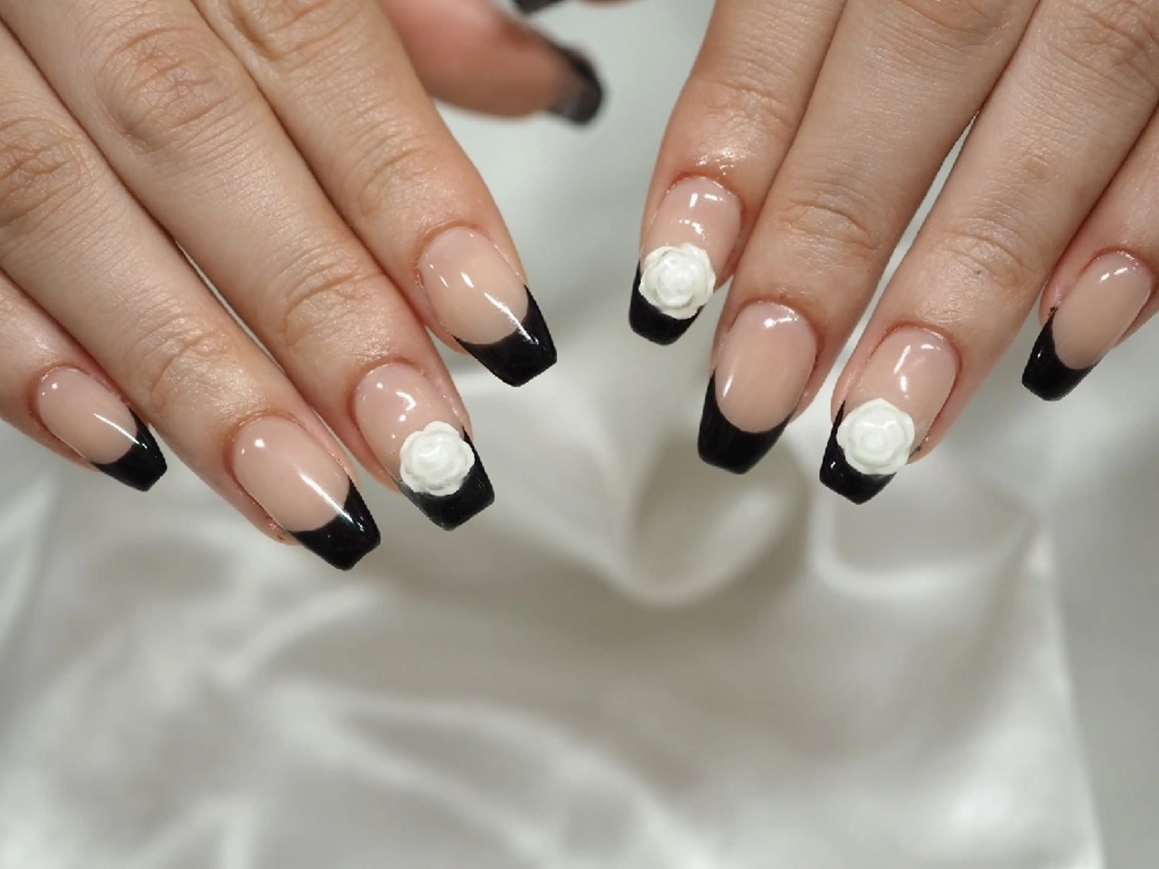 ネイル ハンドネイル 岡林 優美のネイルデザイン