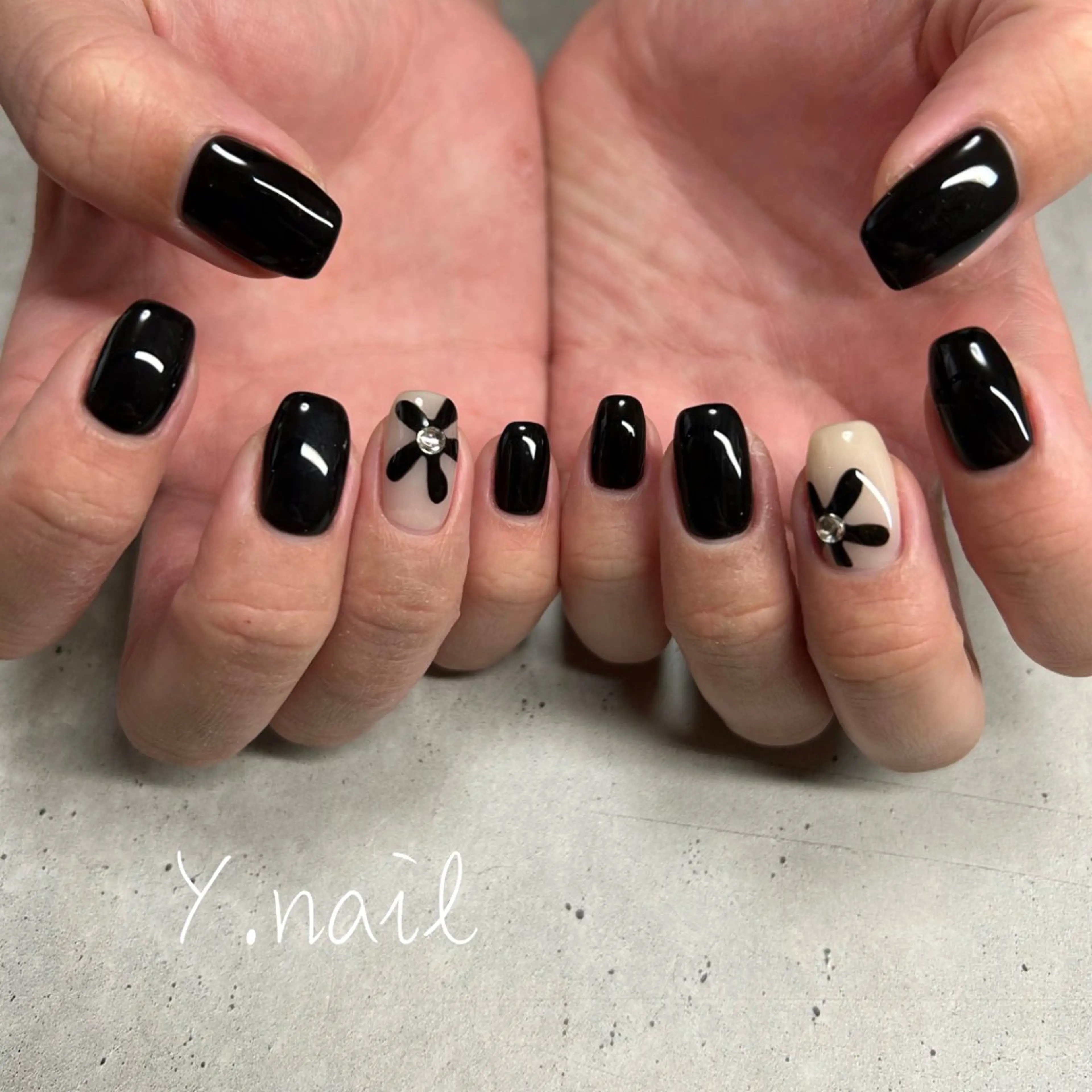 ネイル ハンドネイル Y. nailのネイルデザイン