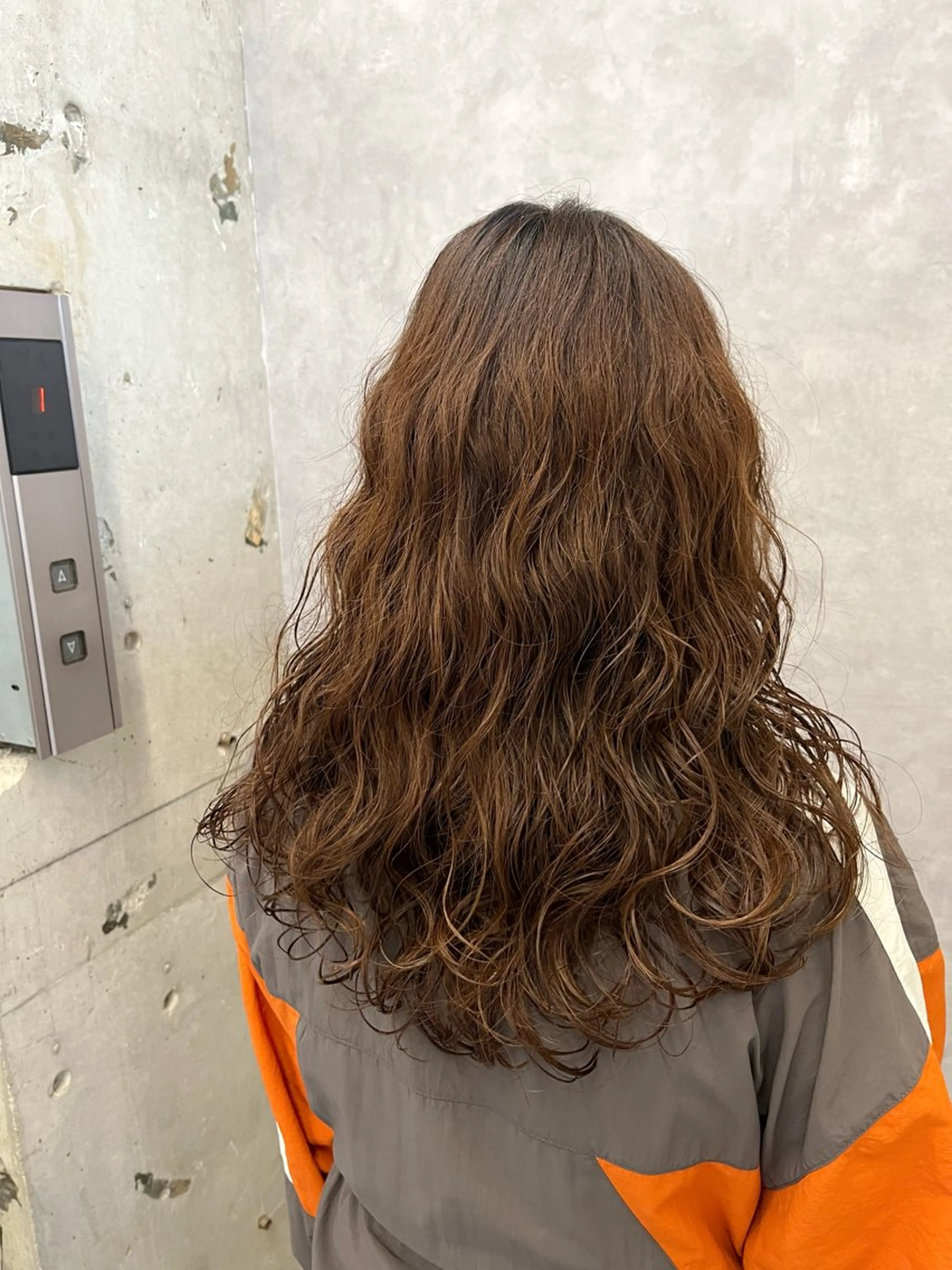 ロング パーマ ロング カット パーマ トリートメント yuri🌼 NUMBER 天王寺のヘアスタイル