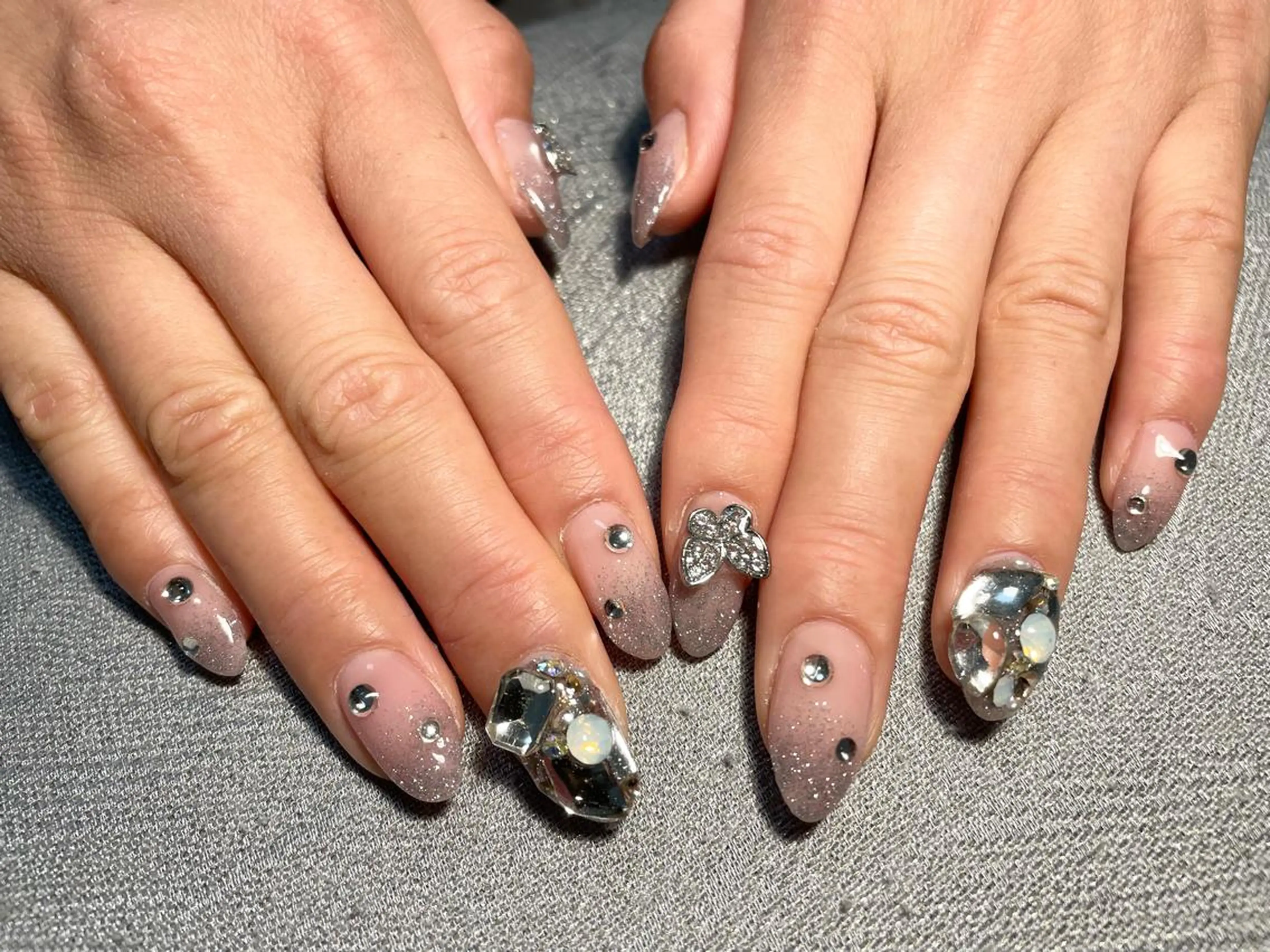 ネイル ハンドネイル Roi〈ロワ〉 Minakoのネイルデザイン