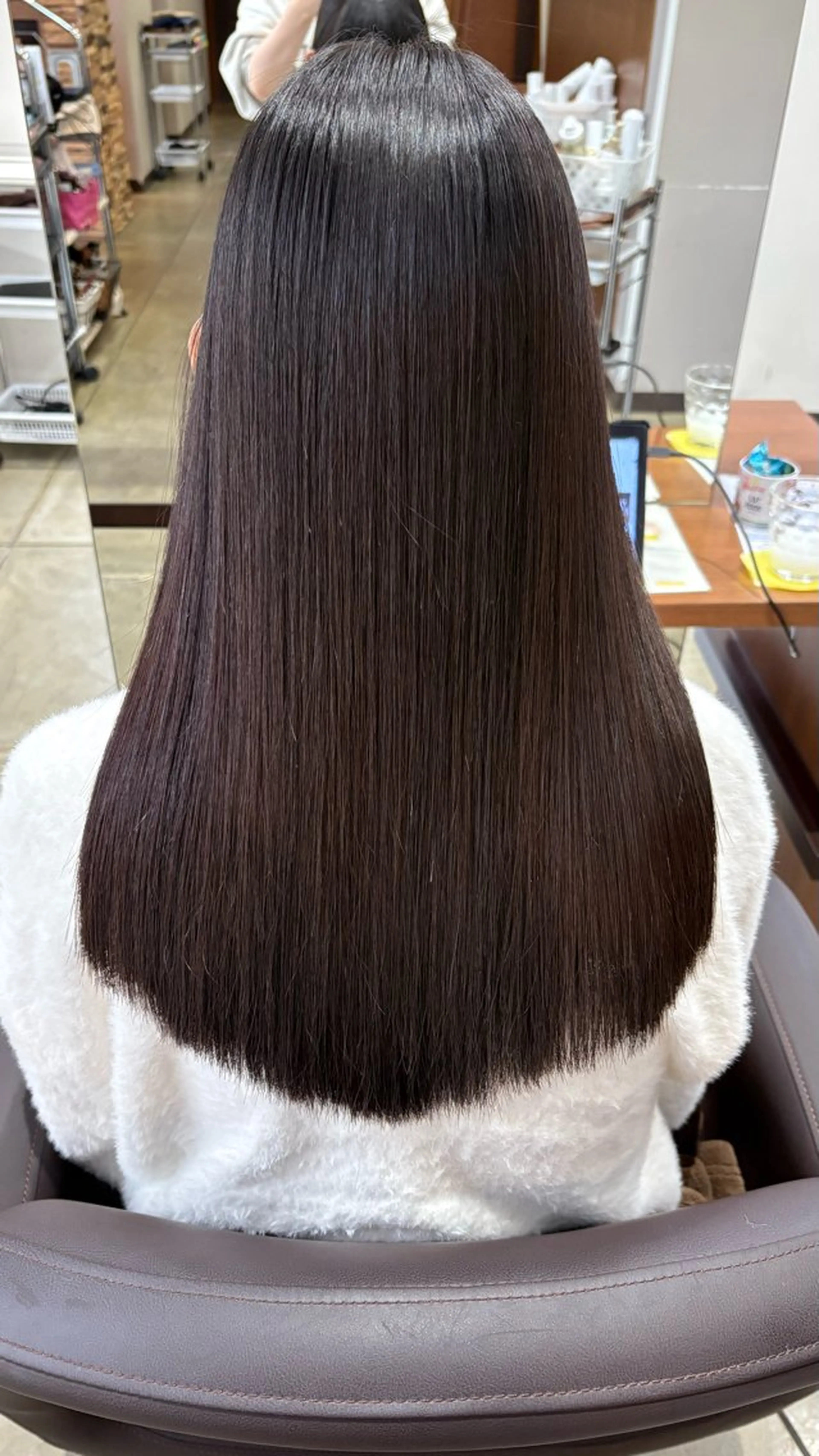 ロング 縮毛矯正 中島 万凜のヘアスタイル
