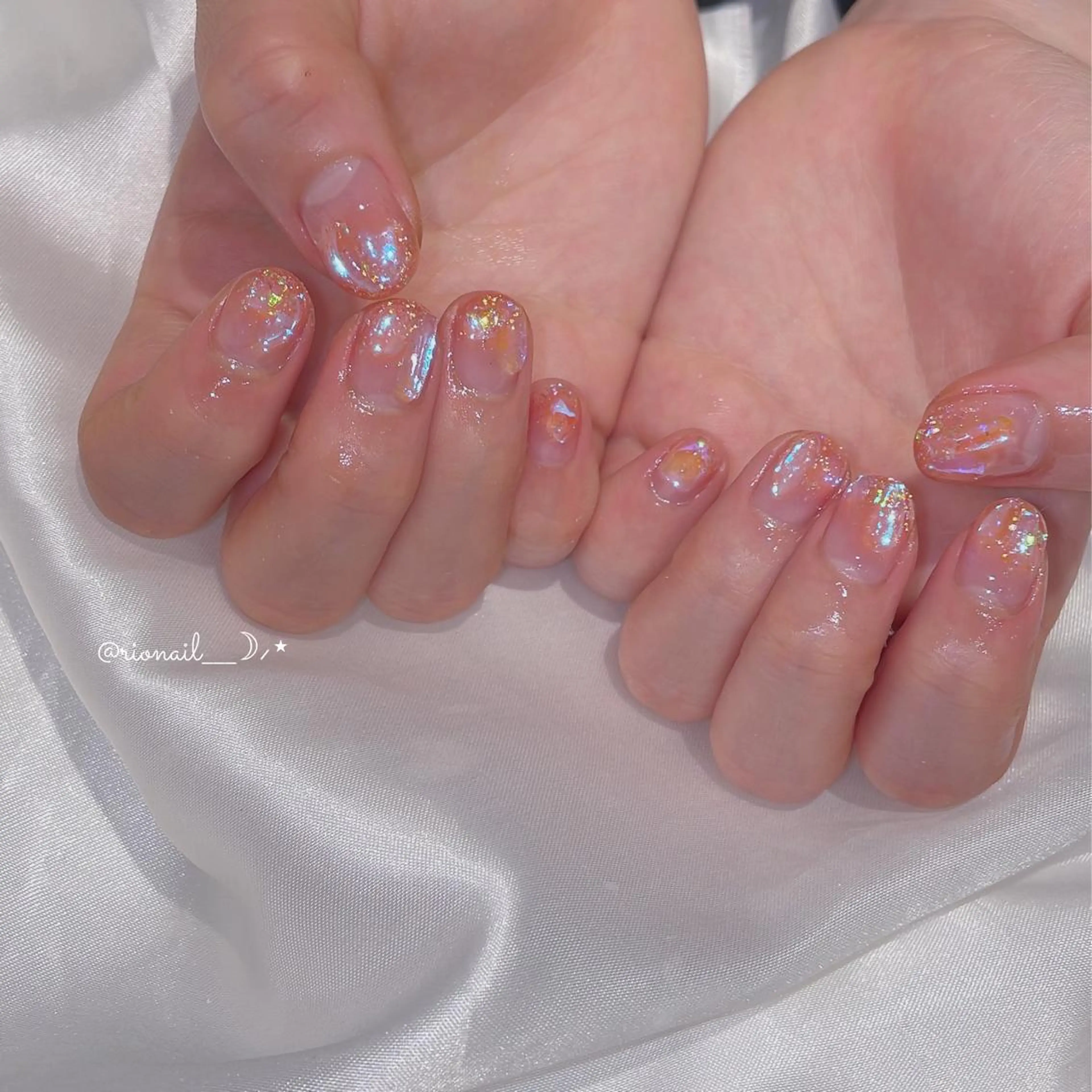 ネイル アートネイル 𝘙𝘪𝘰𝘯𝘢 ...🕯🤍のネイルデザイン