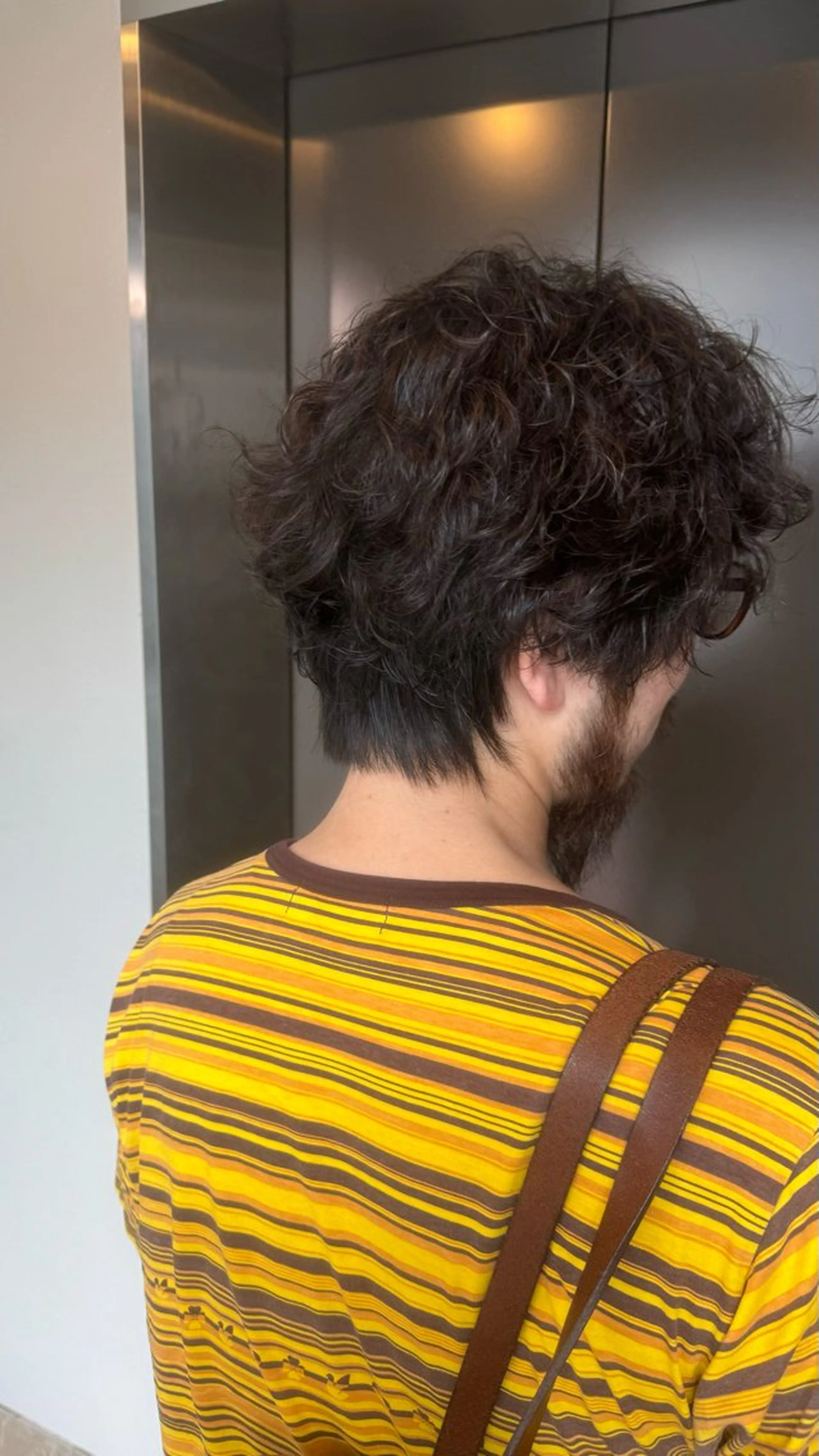 ミディアム パーマ メンズ ミディアムパーマ メンズパーマ メンズウルフカット ウルフカット Kaho【mens/ ブリーチ/パーマ】のヘアスタイル