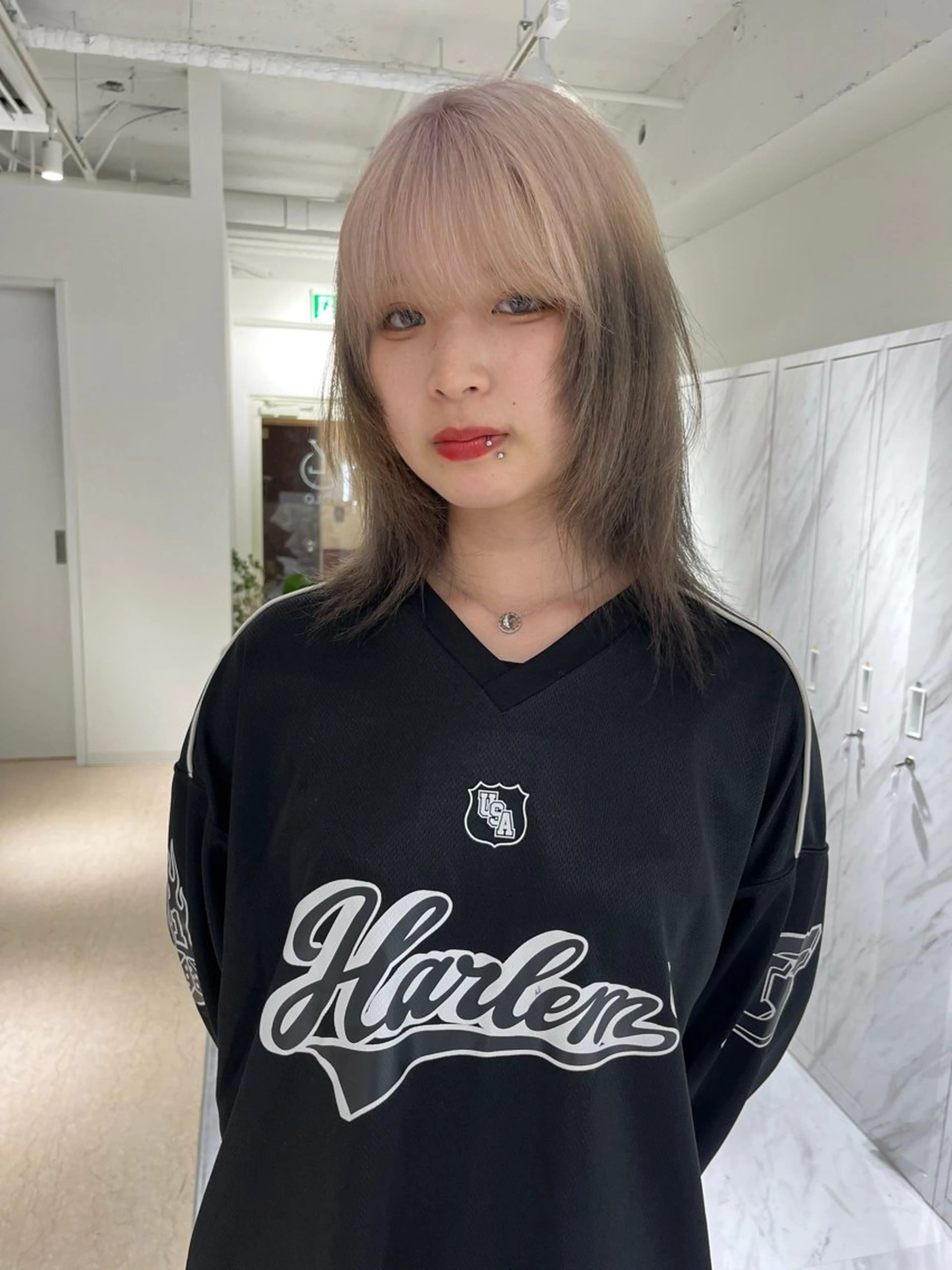 ミディアム レイヤーカット🤍 seriraのヘアスタイル