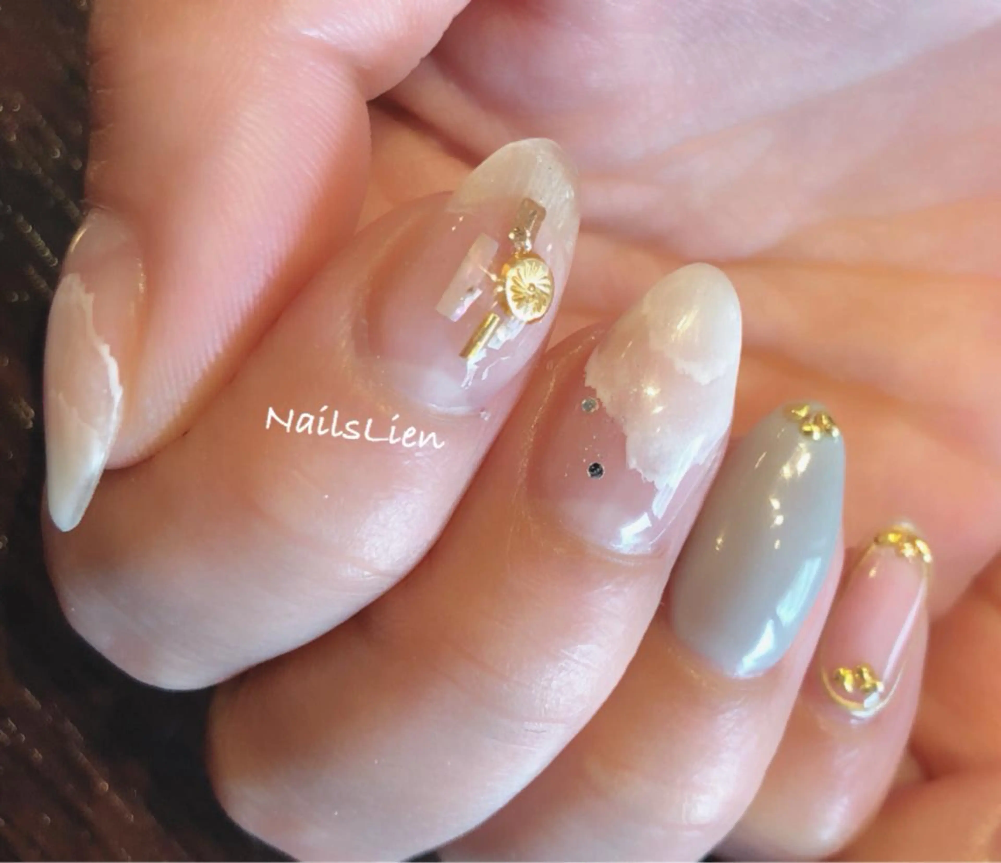 ネイル クリアネイル ニュアンスネイル studio e n / RiNのネイルデザイン