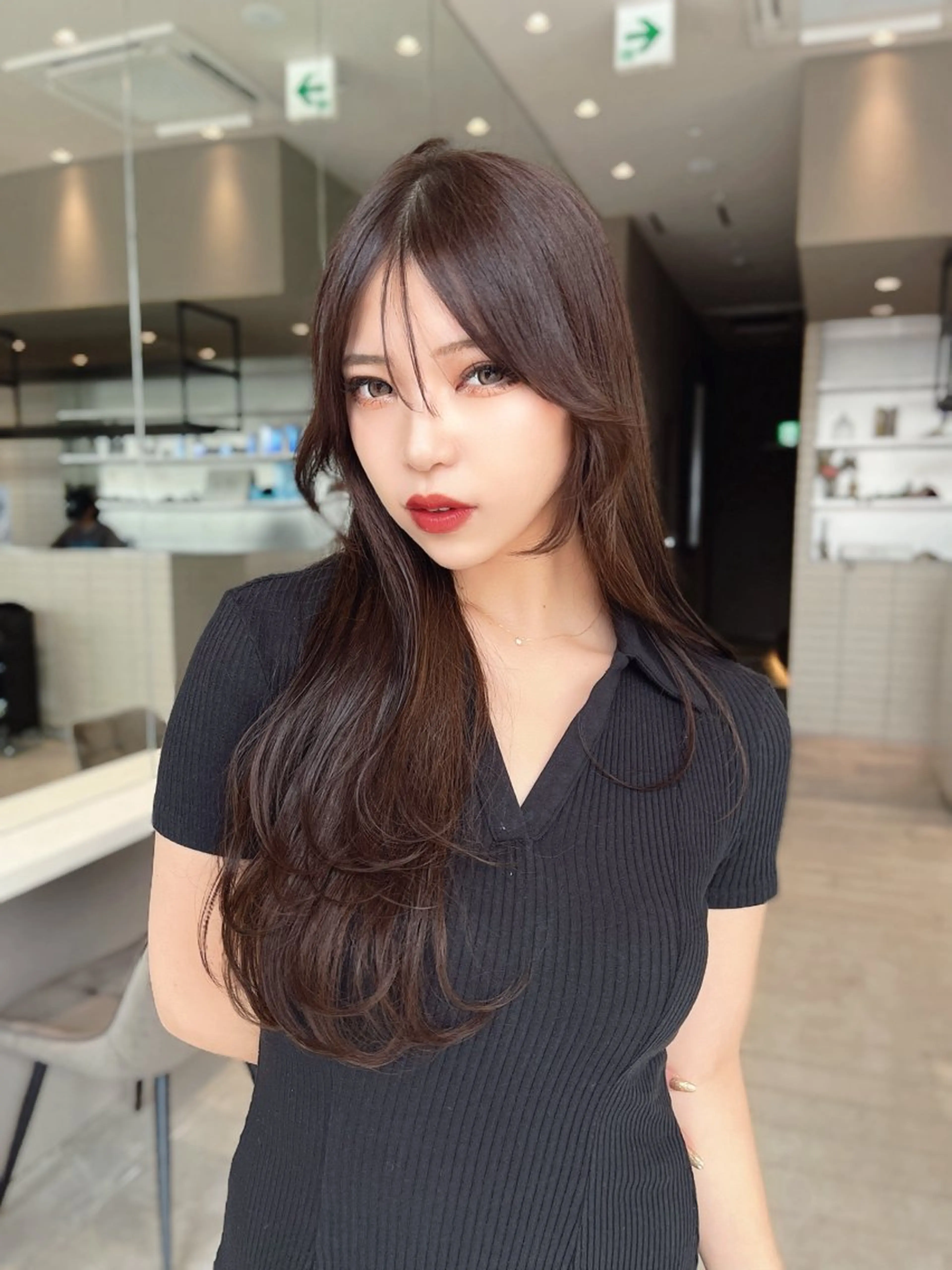 ロング レイヤー/髪質改善 /透け感カラー/艶髪のヘアスタイル