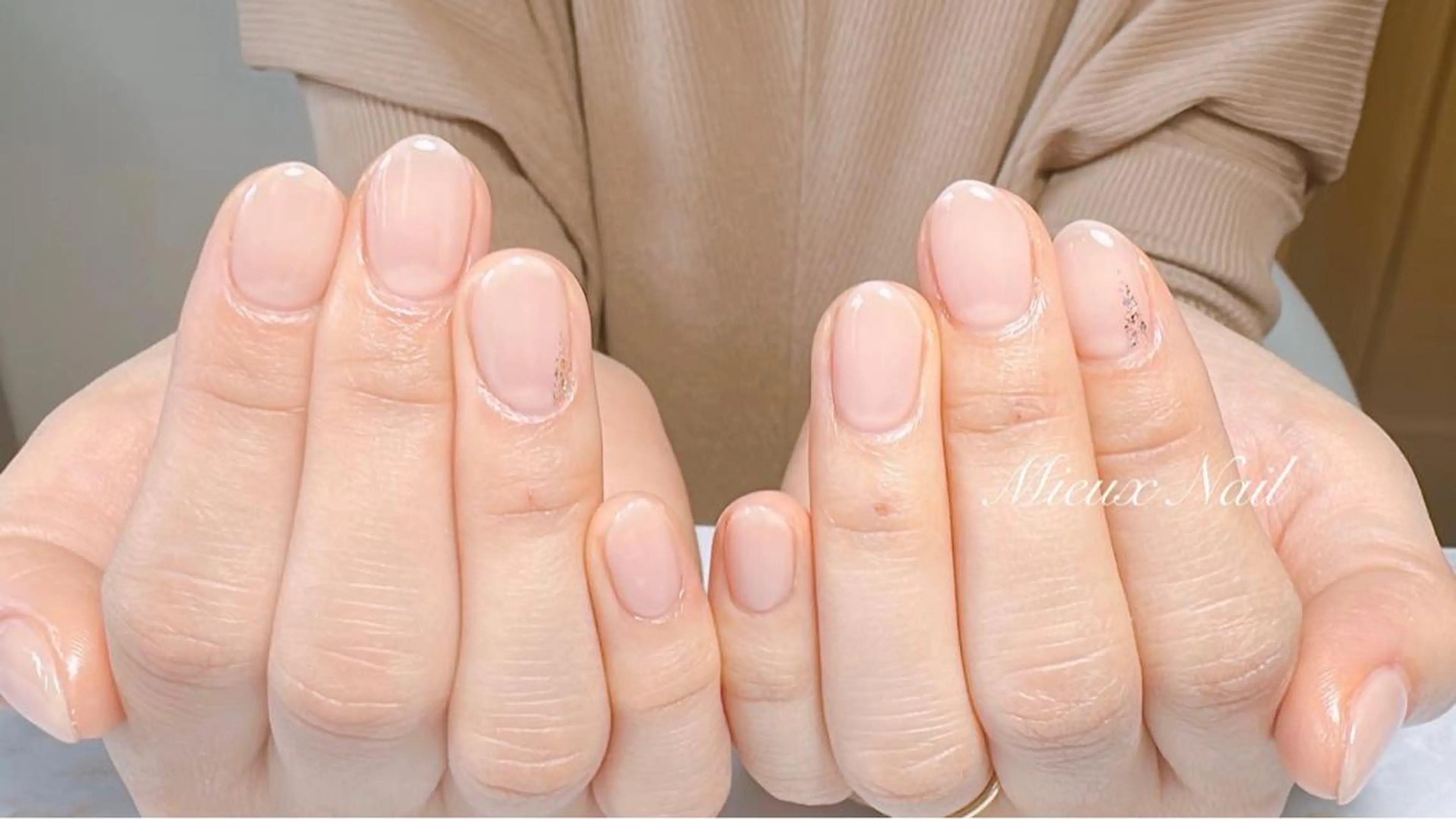 ネイル ブルー ワンカラーネイル シンプルネイル 春ネイル ハンドネイル 市川 麻衣子のネイルデザイン