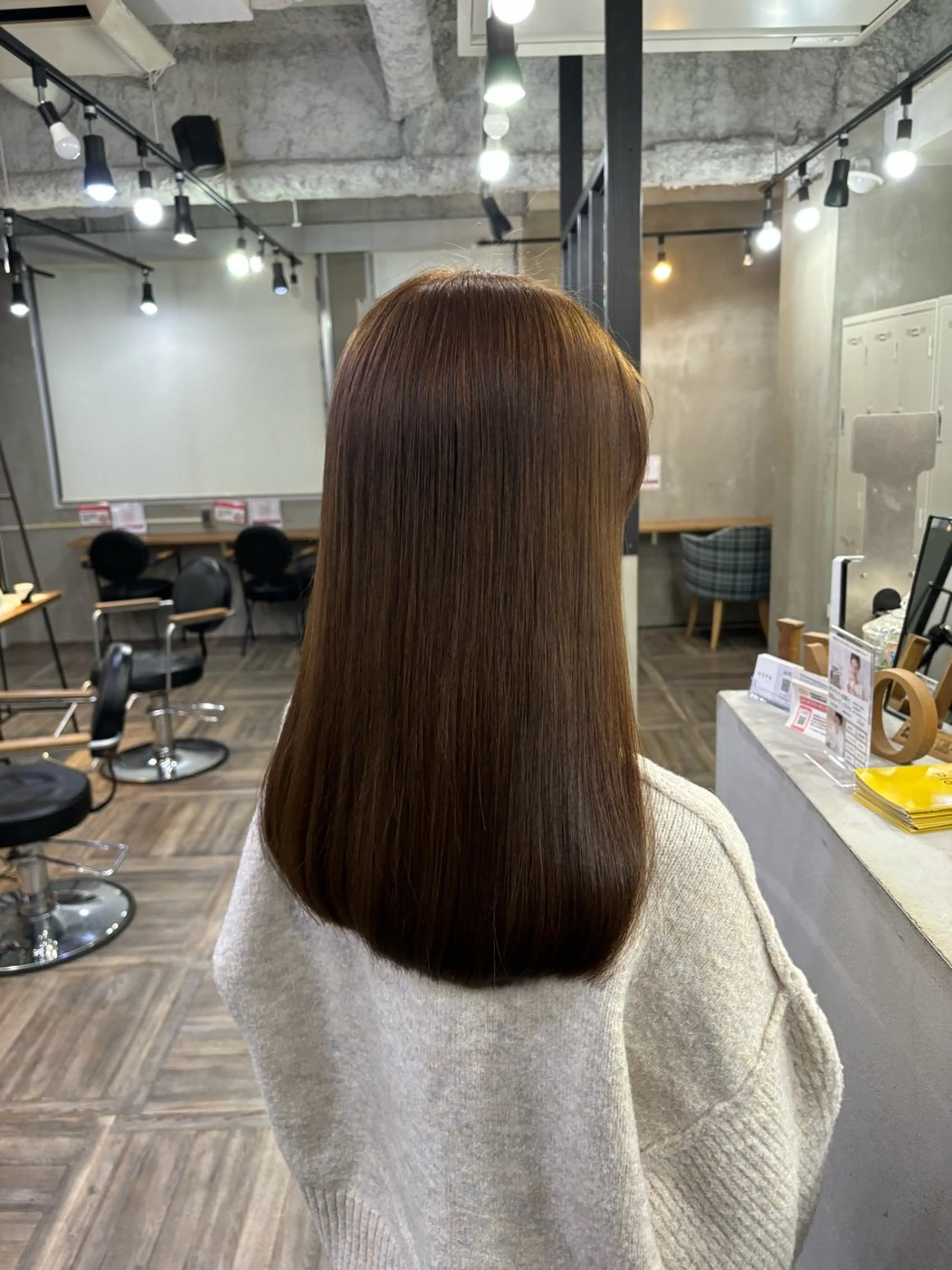 セミロング 村本 優依のヘアスタイル