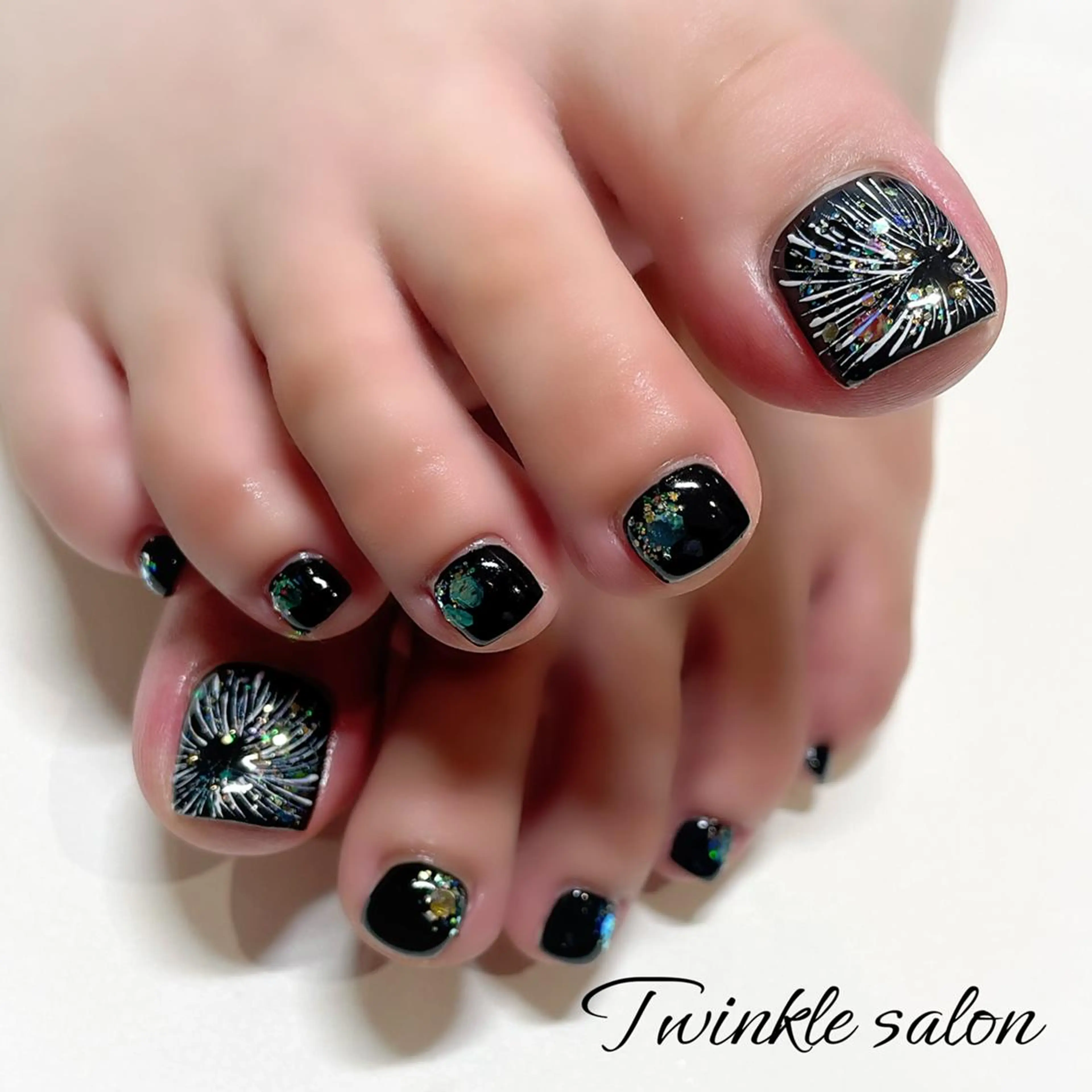 ネイル ハンドネイル ハンドケア 中井 綾香の眉毛・アイブロウイメージ