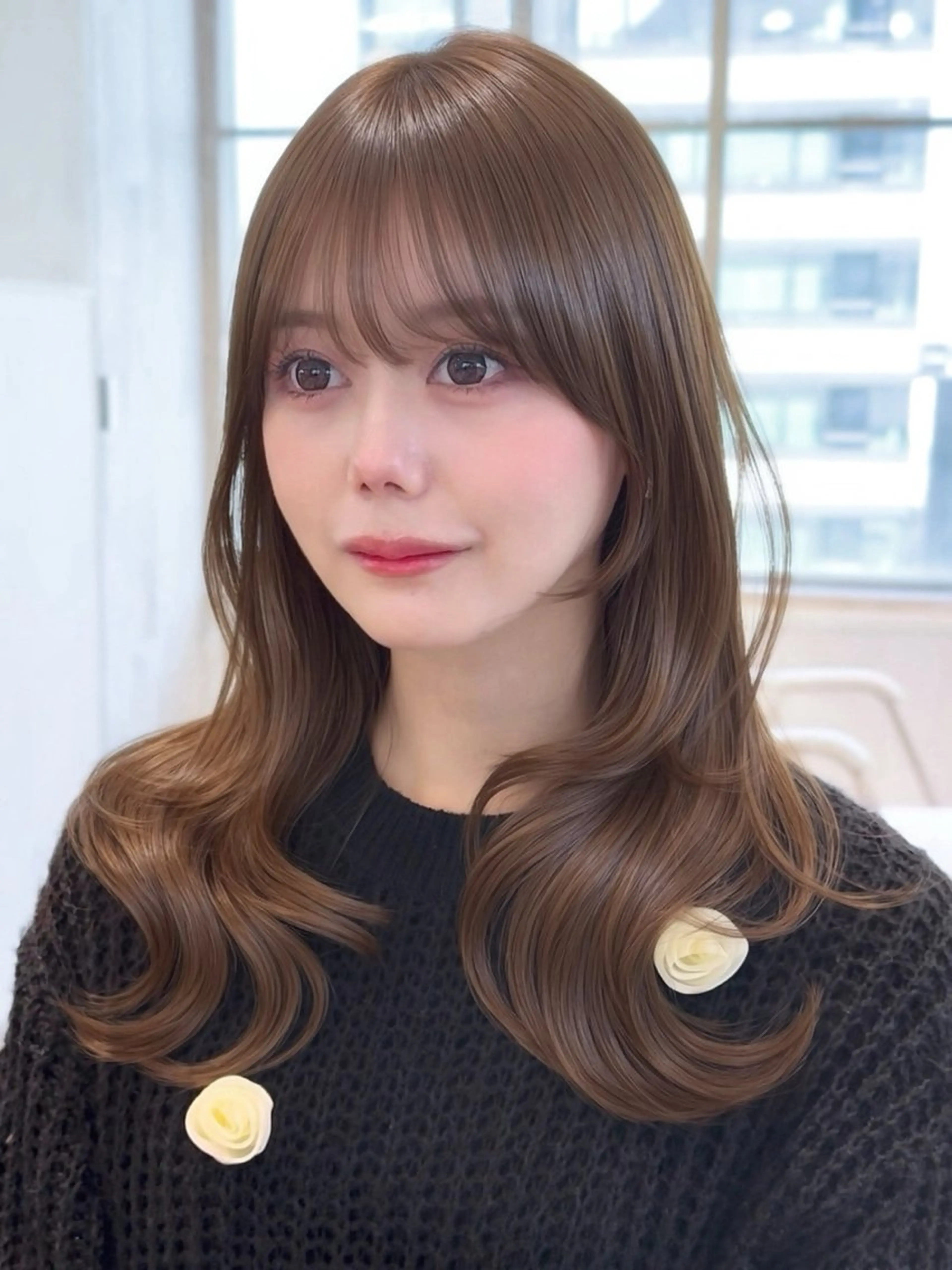 セミロング カット トリートメント 表参道小顔カット前髪 割れ改善クロスパーマのヘアスタイル