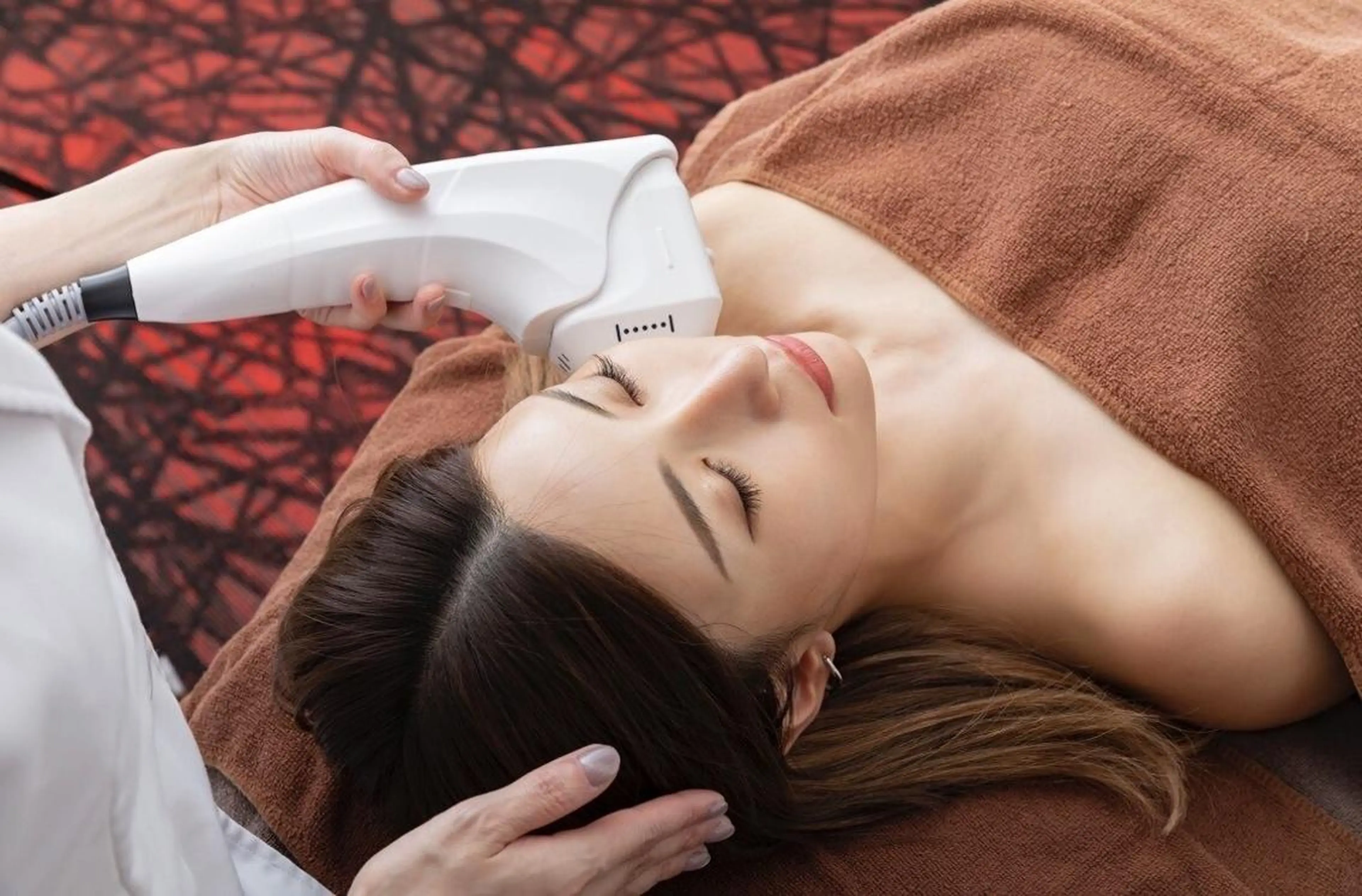 エステ リラク 立体小顔×艶肌×美ボ ディ似合わせ施術 岡のエステ・リラクイメージ