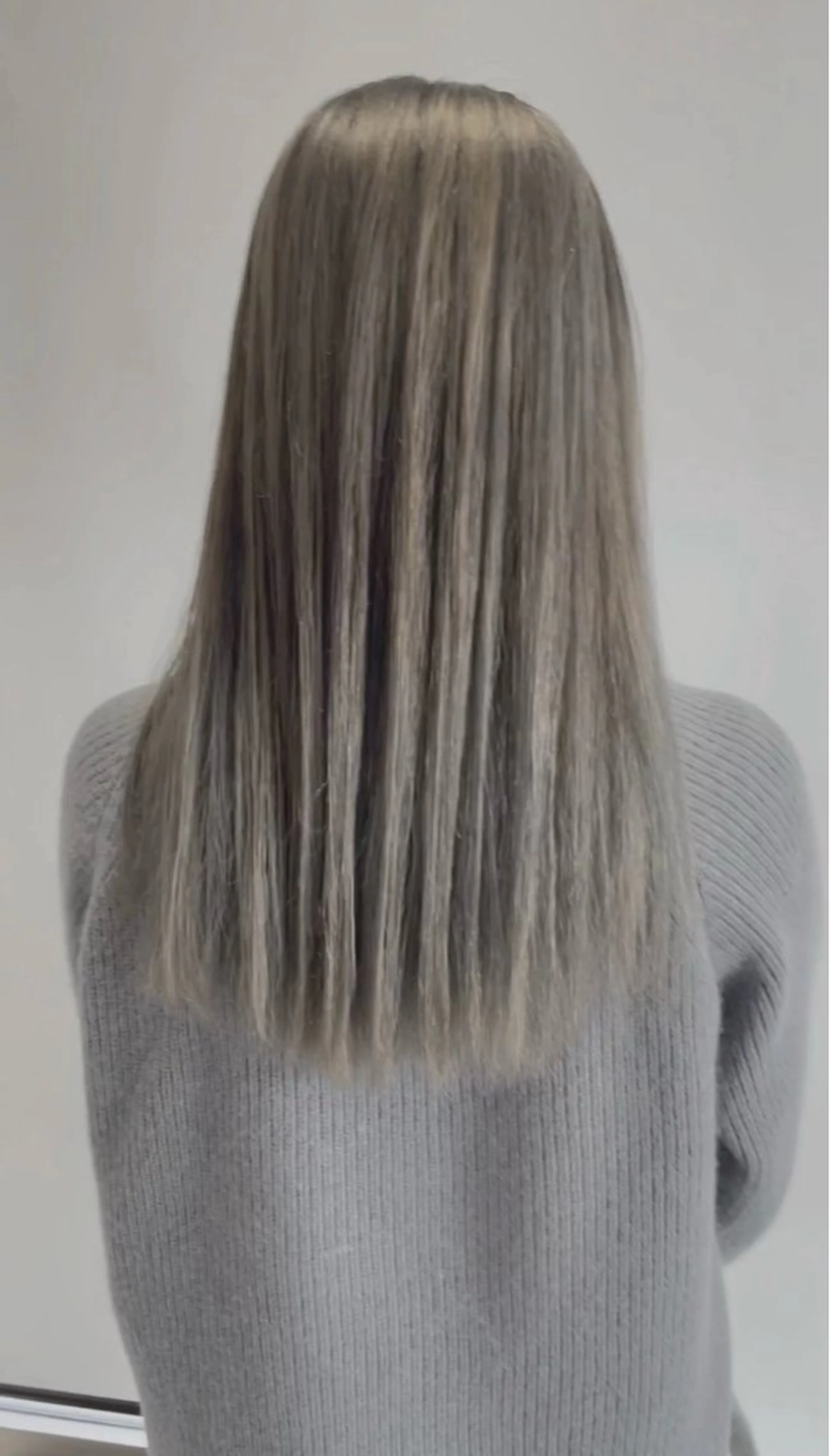 ロング un knownのヘアスタイル