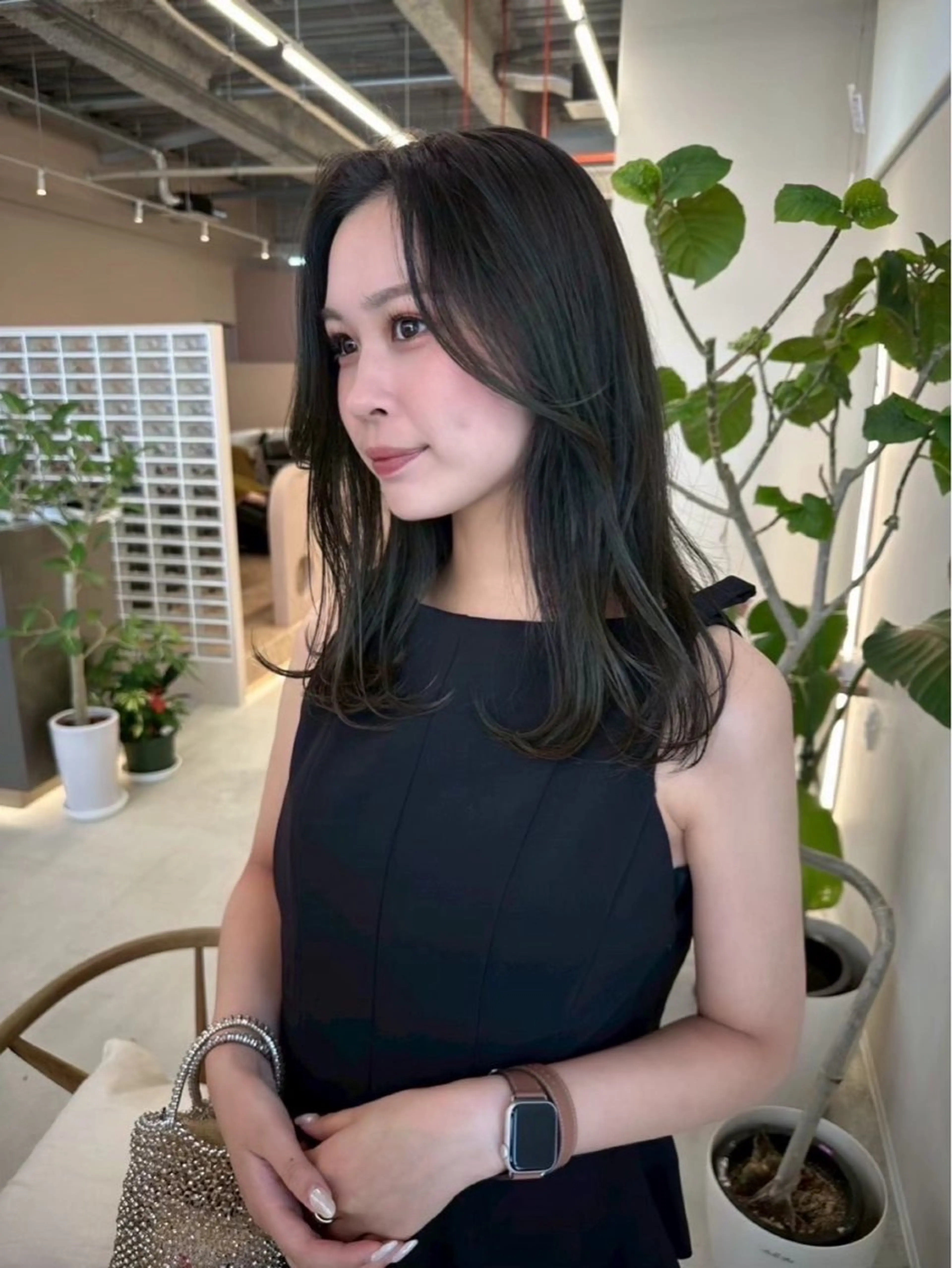 ロング 松本 百愛のヘアスタイル