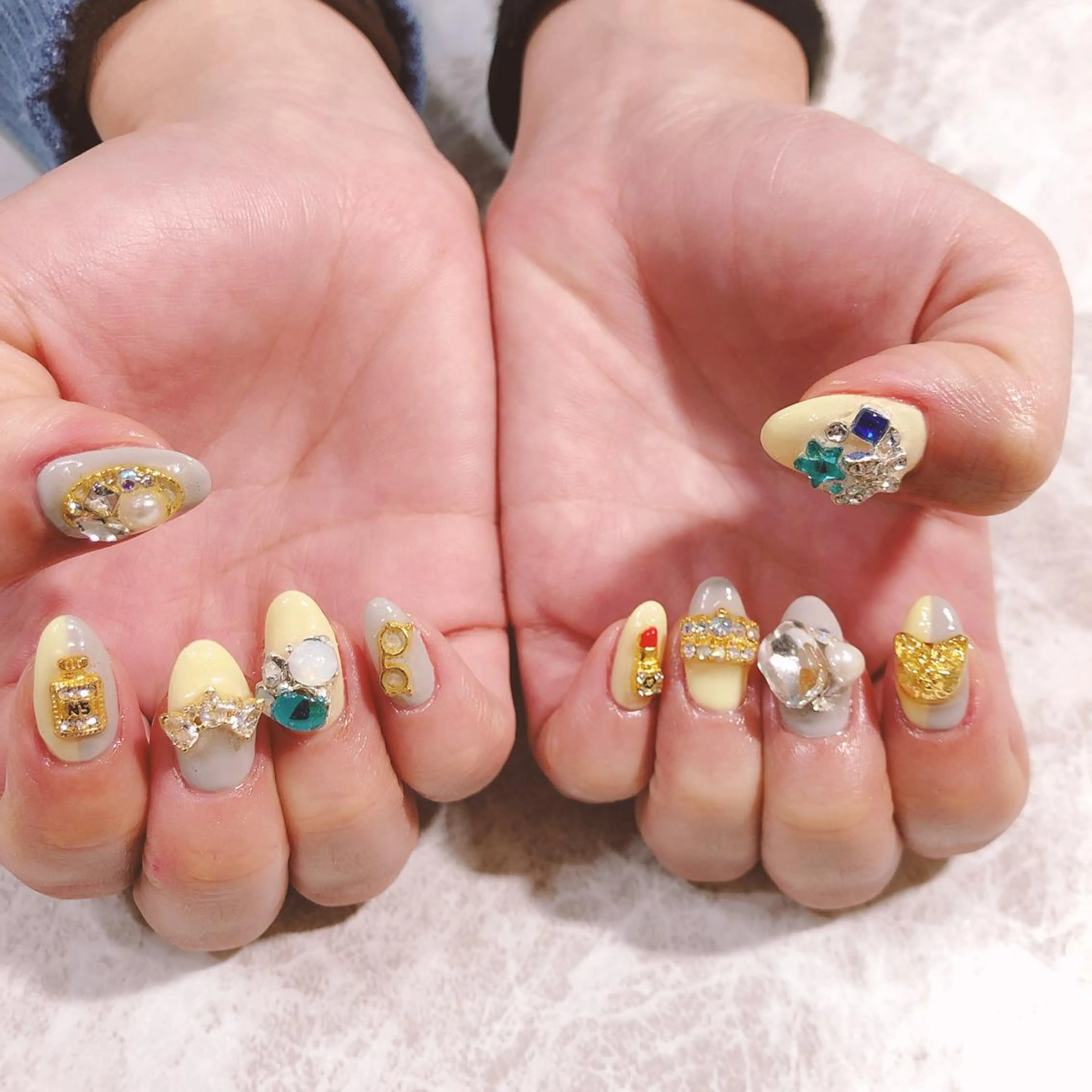 ネイル VIOLUS 関目のネイルデザイン