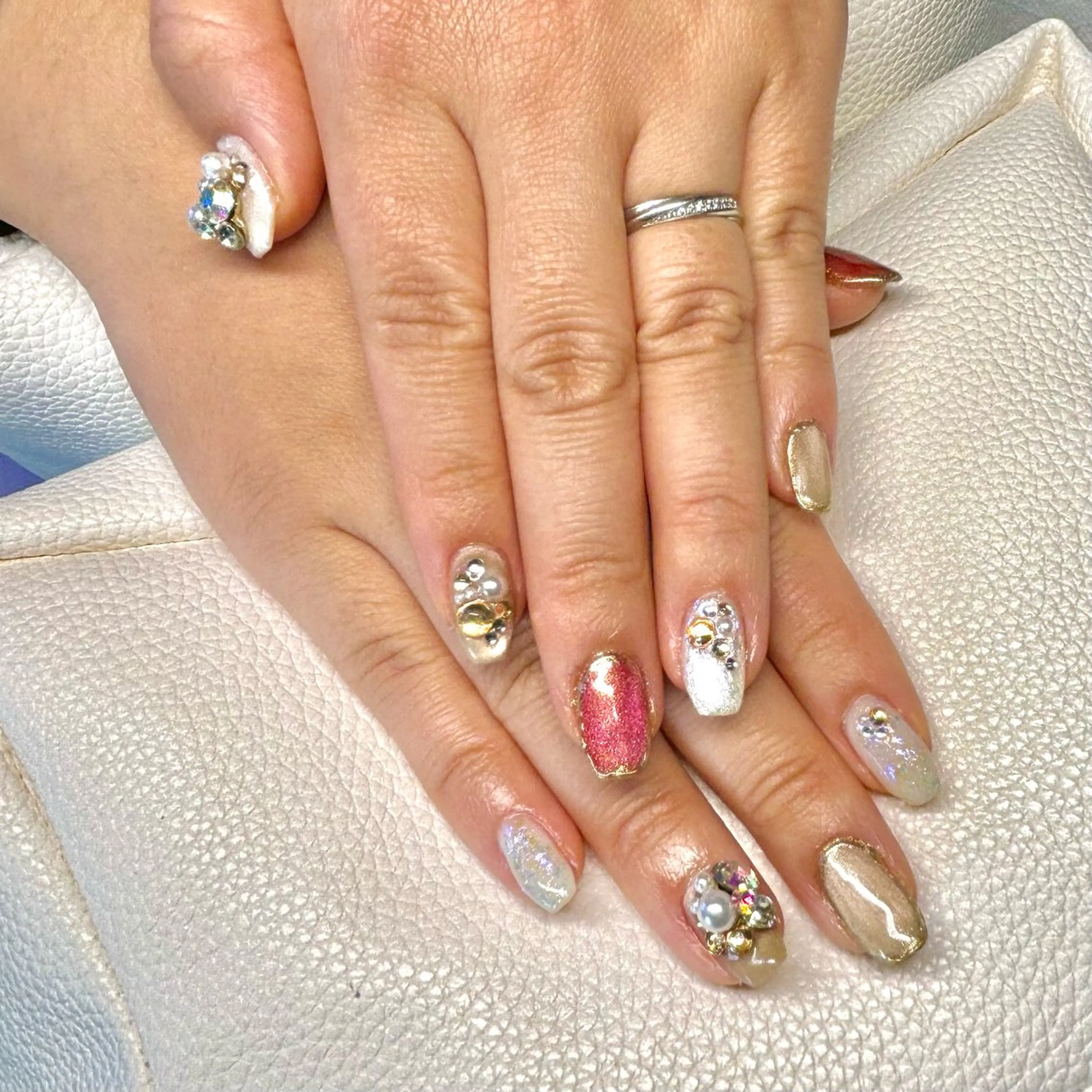 ネイル ハンドネイル OKAMOTO MIDORIの眉毛・アイブロウイメージ