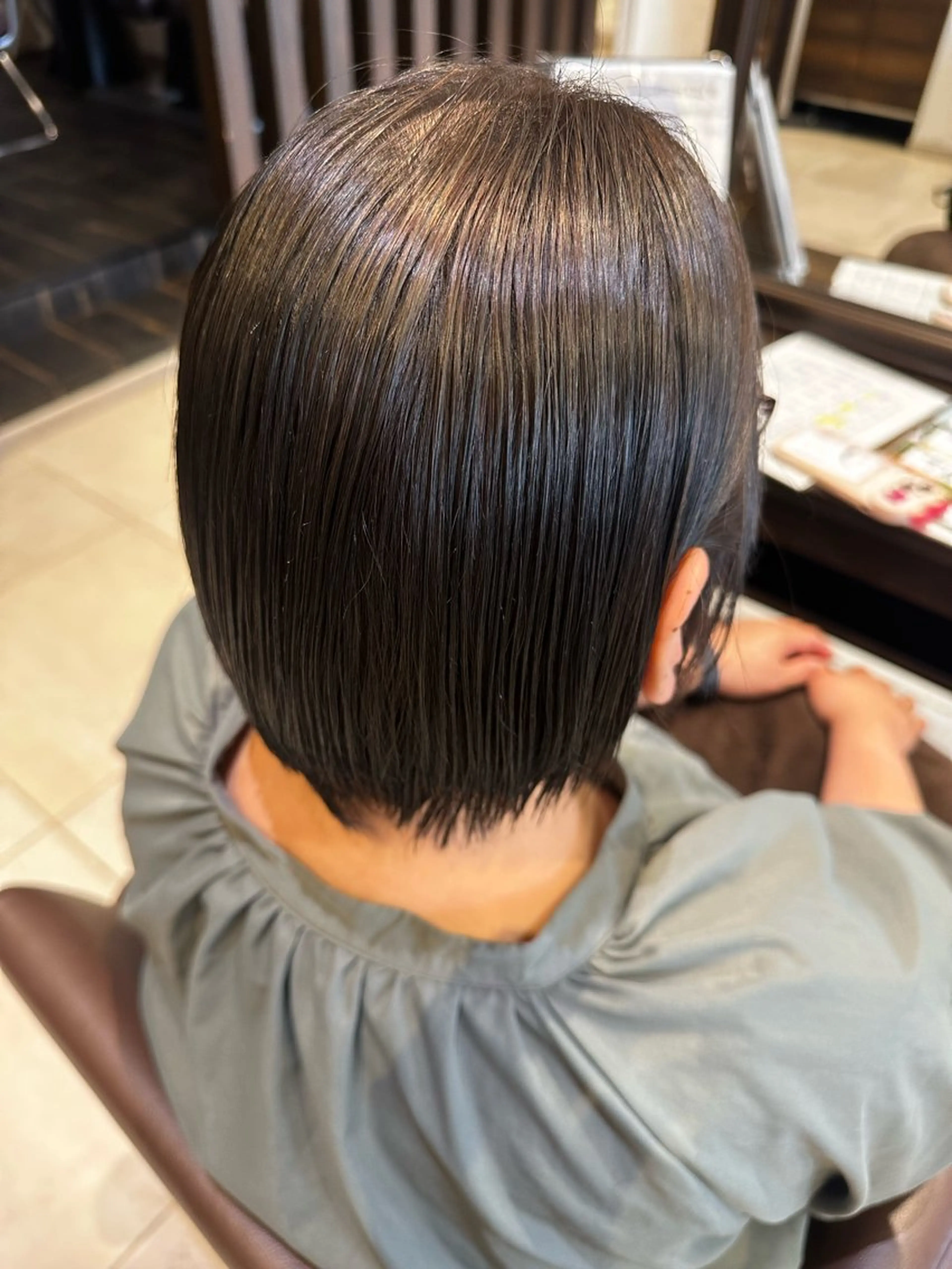 ミディアム 縮毛矯正 トリートメント 荒木 郁実のヘアスタイル