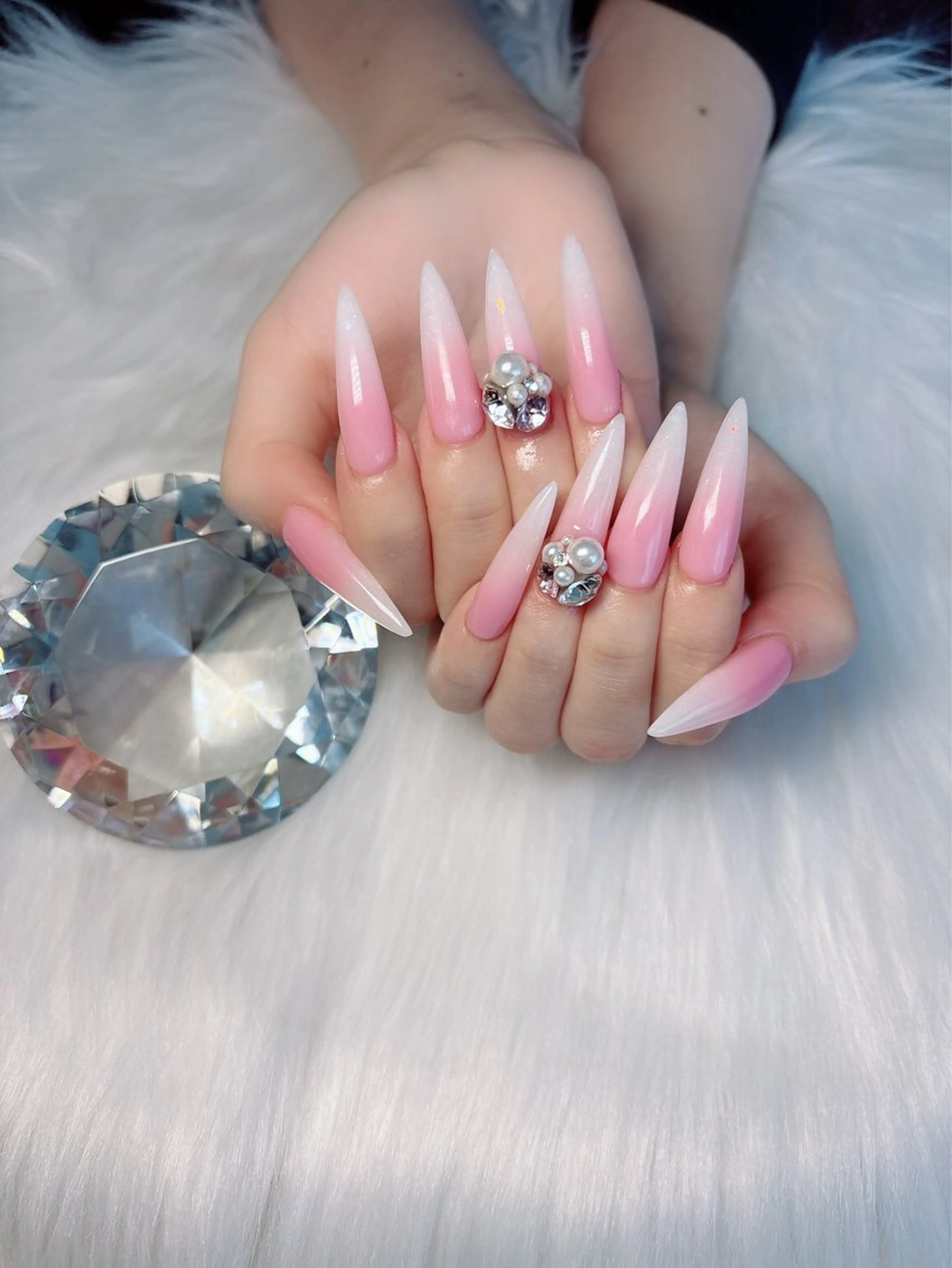 ネイル ロングネイル ハンドネイル Kayo 💅のネイルデザイン