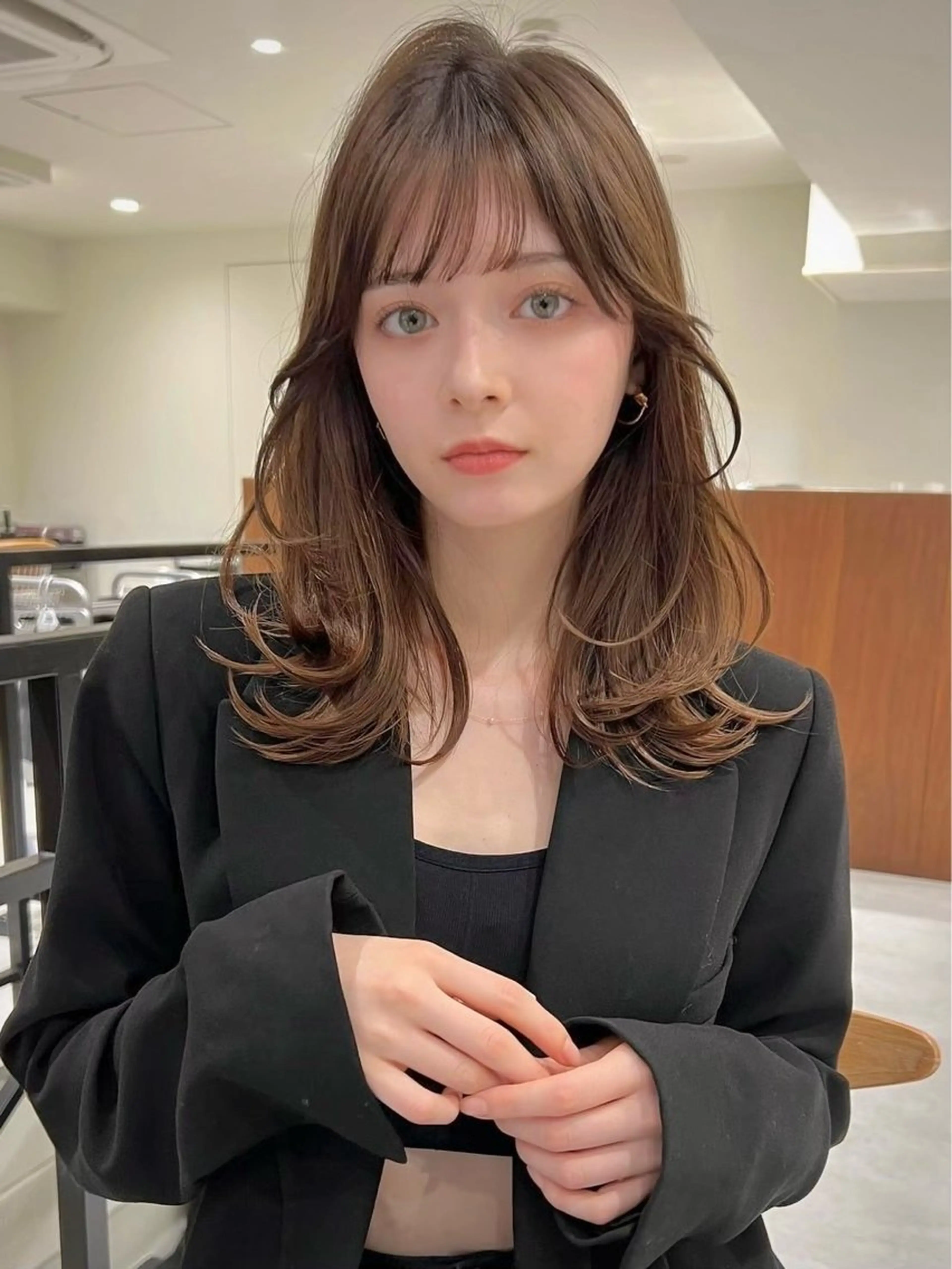 セミロング カット ヘアカラー 顔まわりカットが得意 ショート〜ロング◎のヘアスタイル