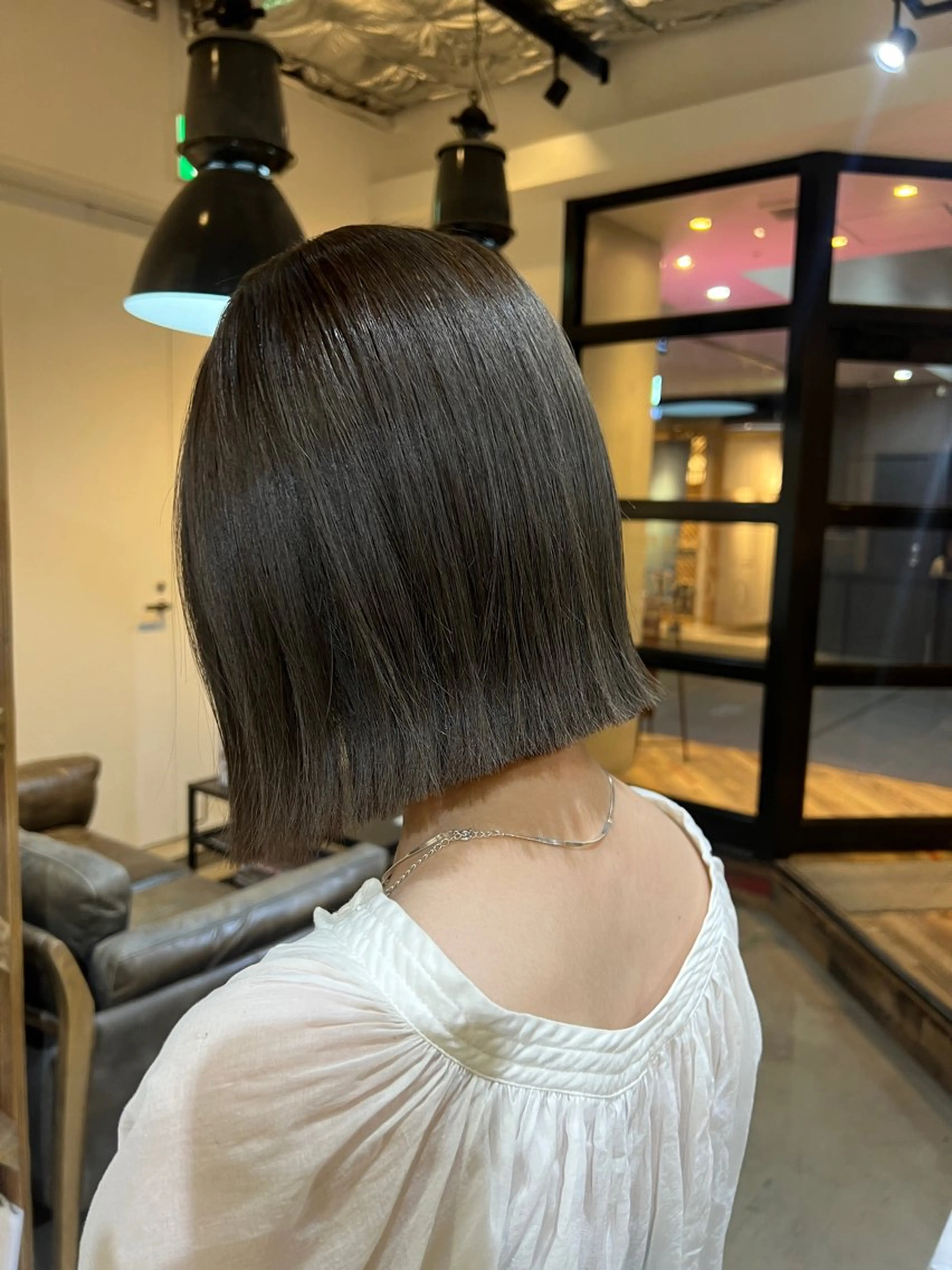 ショート カラー オリーブカラー ボブ beleefric 🩵チセのヘアスタイル