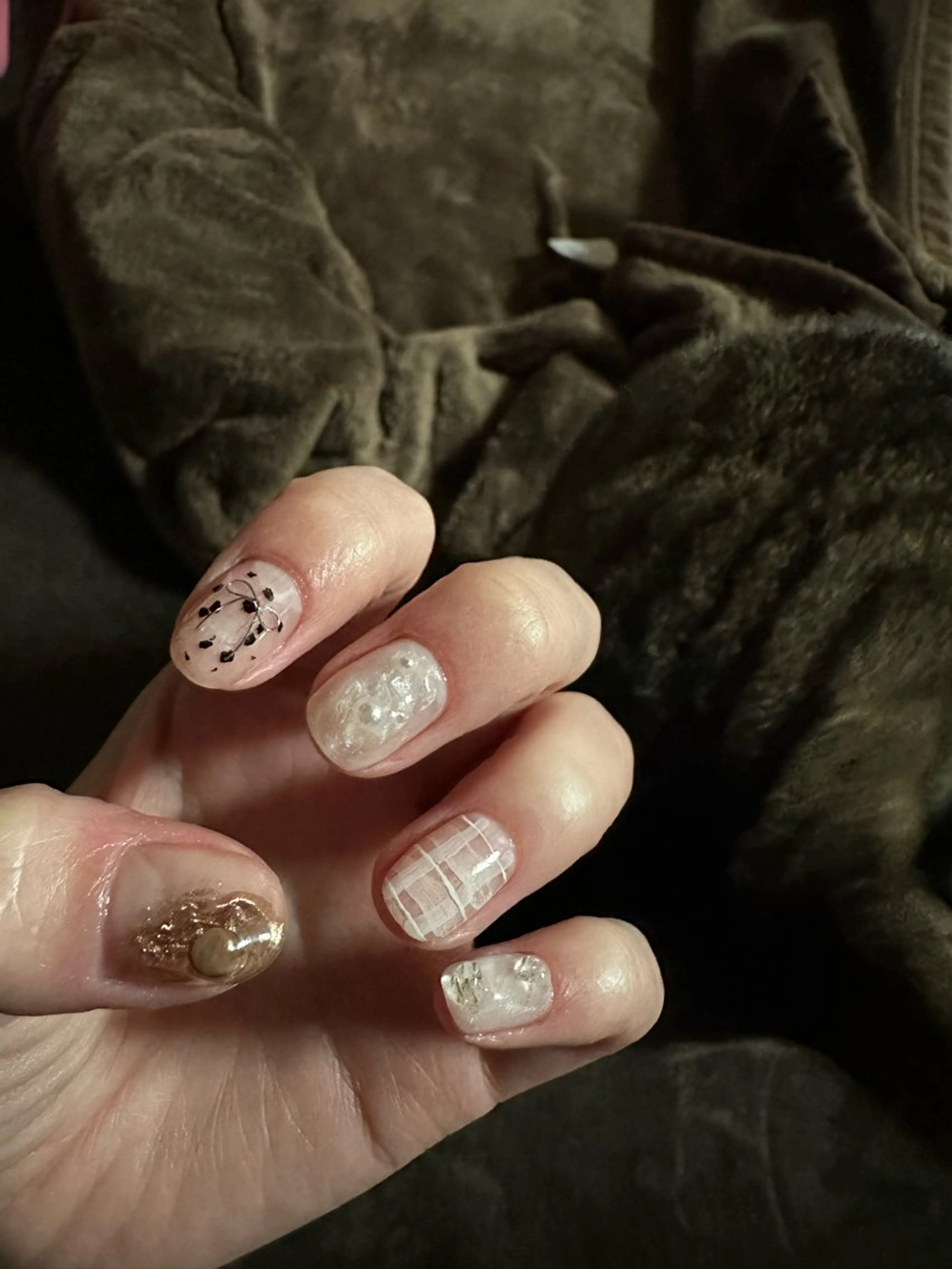 ネイル 里見 麗のネイルデザイン