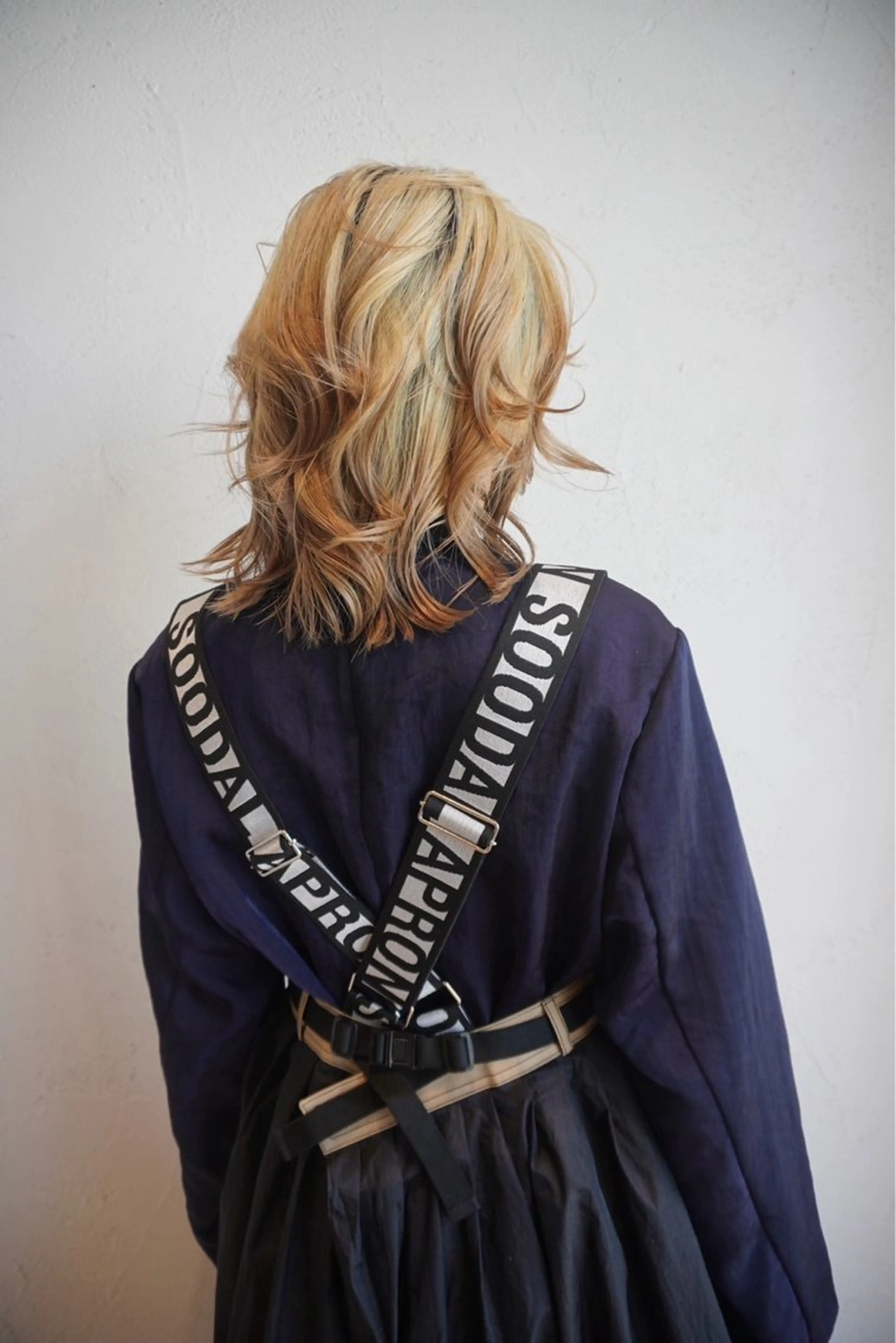 セミロング カラー swag所属・豊橋/オリーブ系/ 暖色系/さらのヘアスタイル