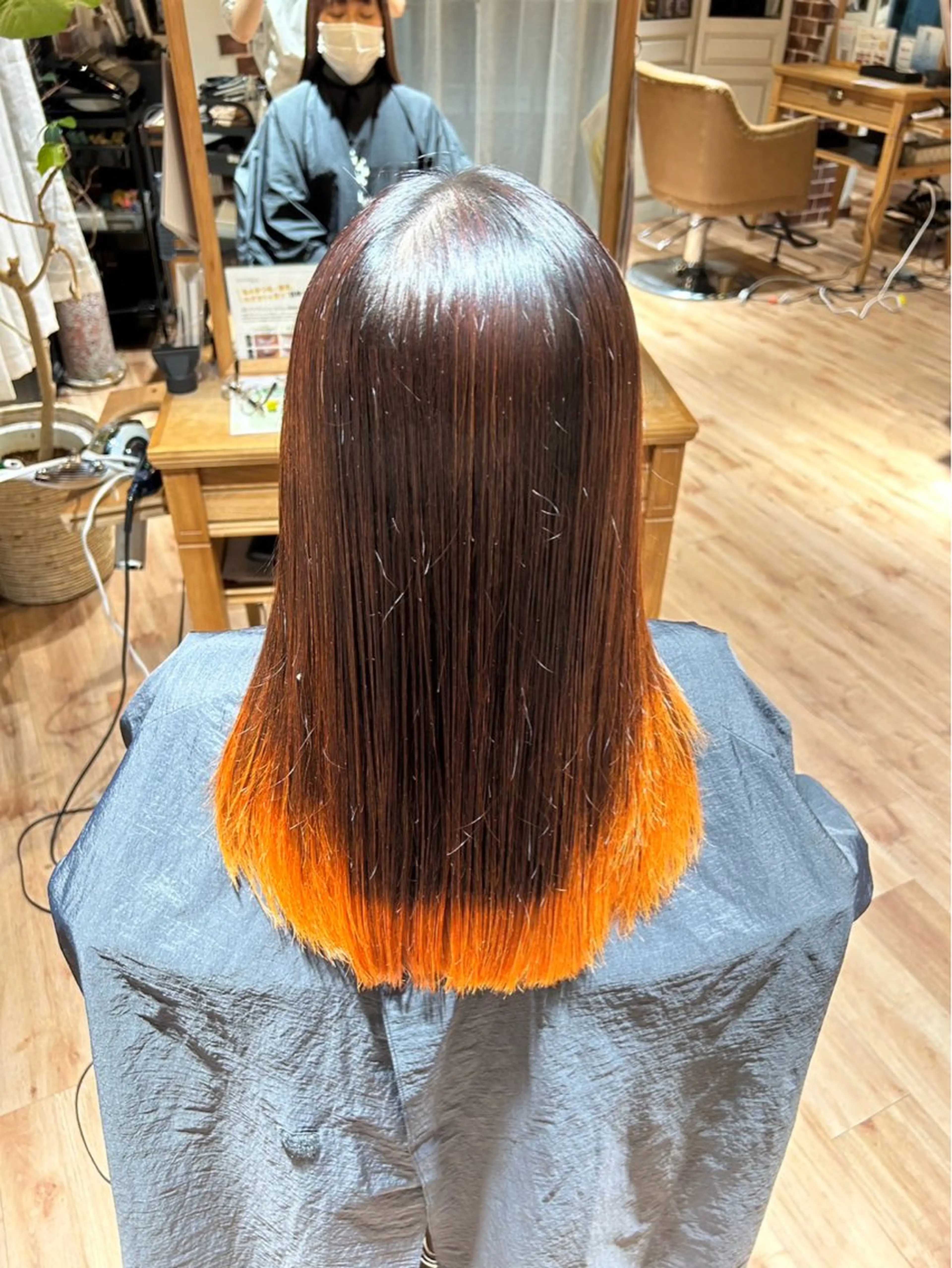 ロング ヘアカラー 高口 小春のヘアスタイル