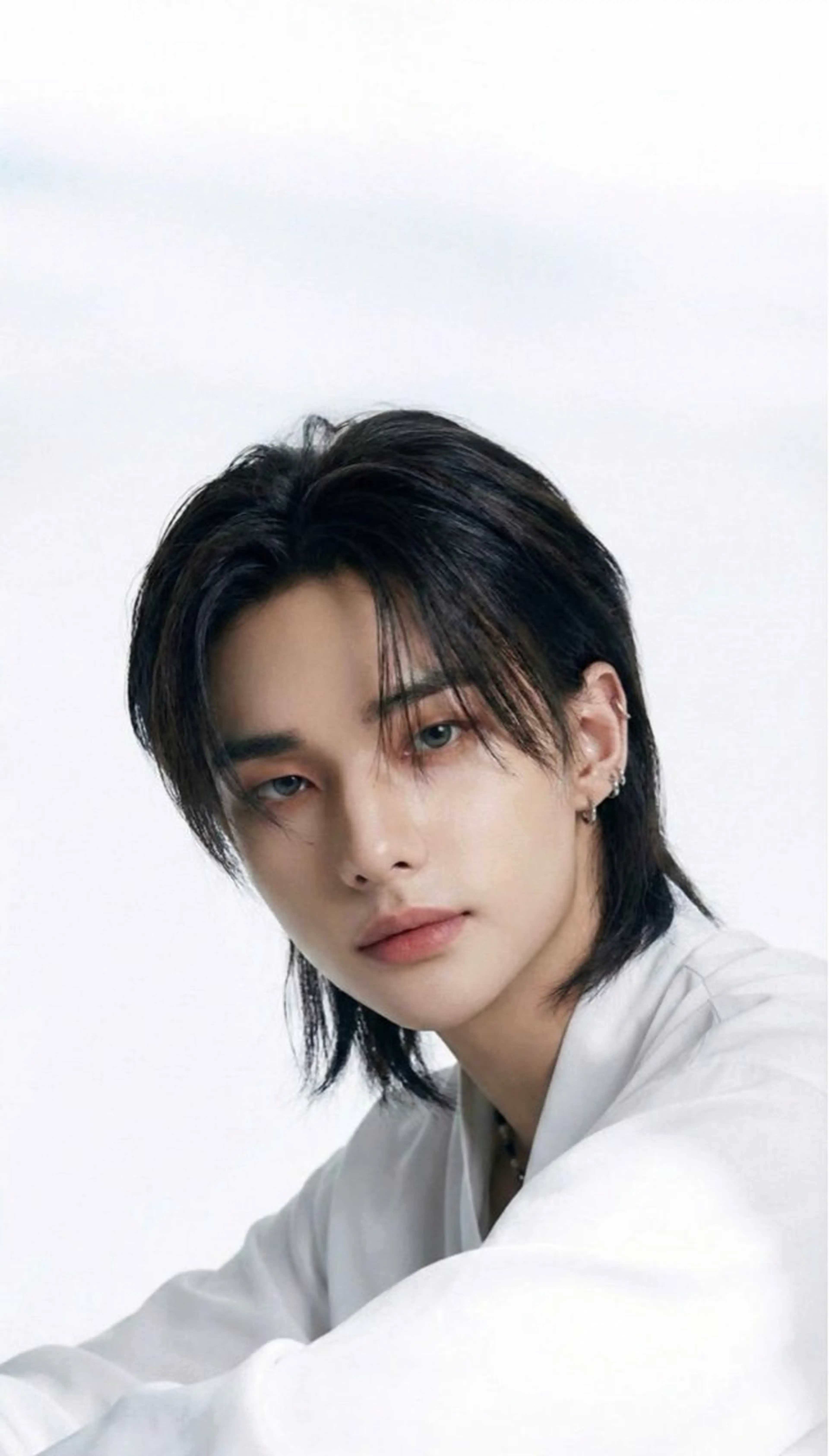 ミディアム ウルフカット カット 縮毛矯正 湖城 恵吾のヘアスタイル