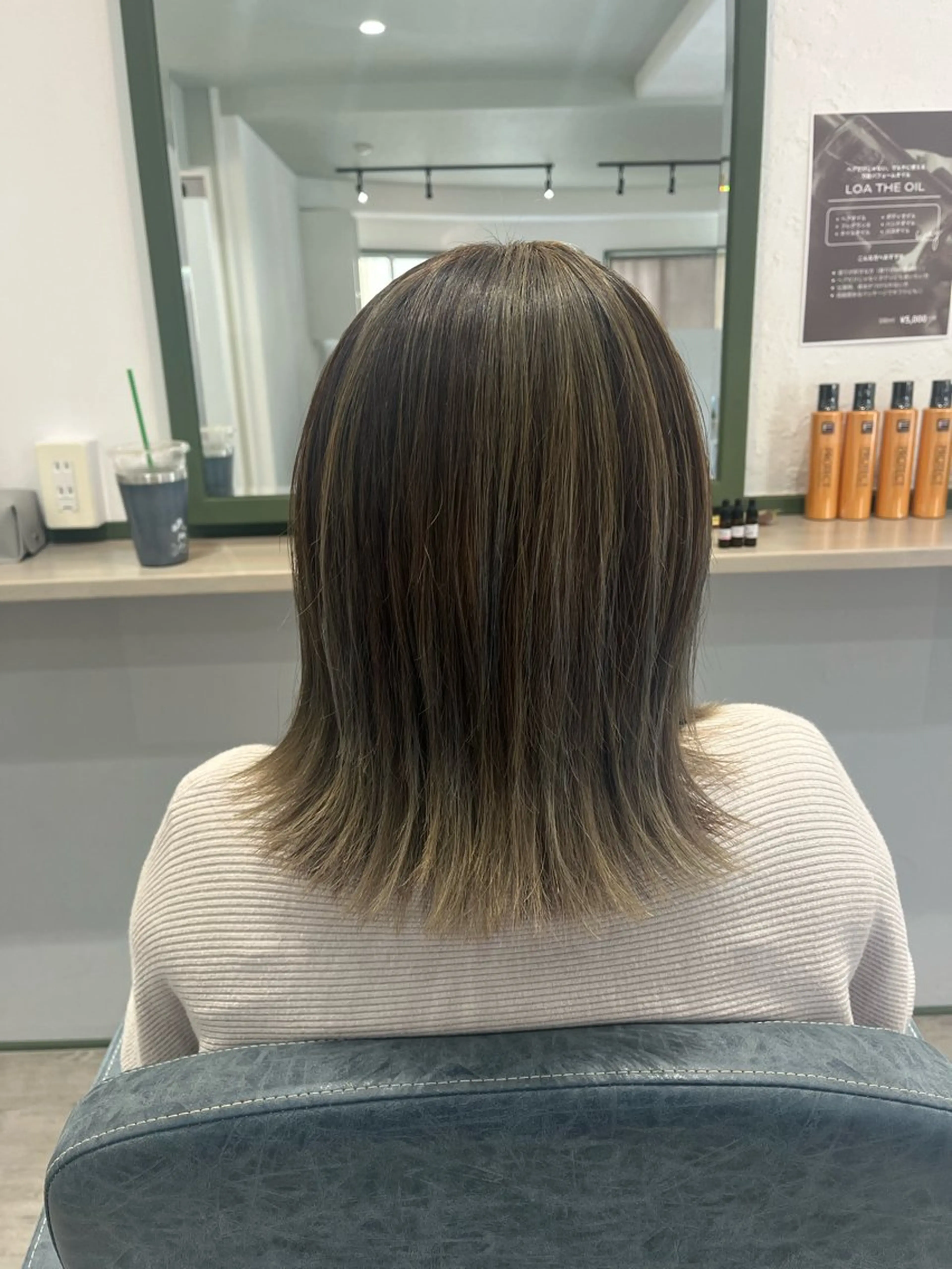 セミロング カラー 宇良 祥子のヘアスタイル