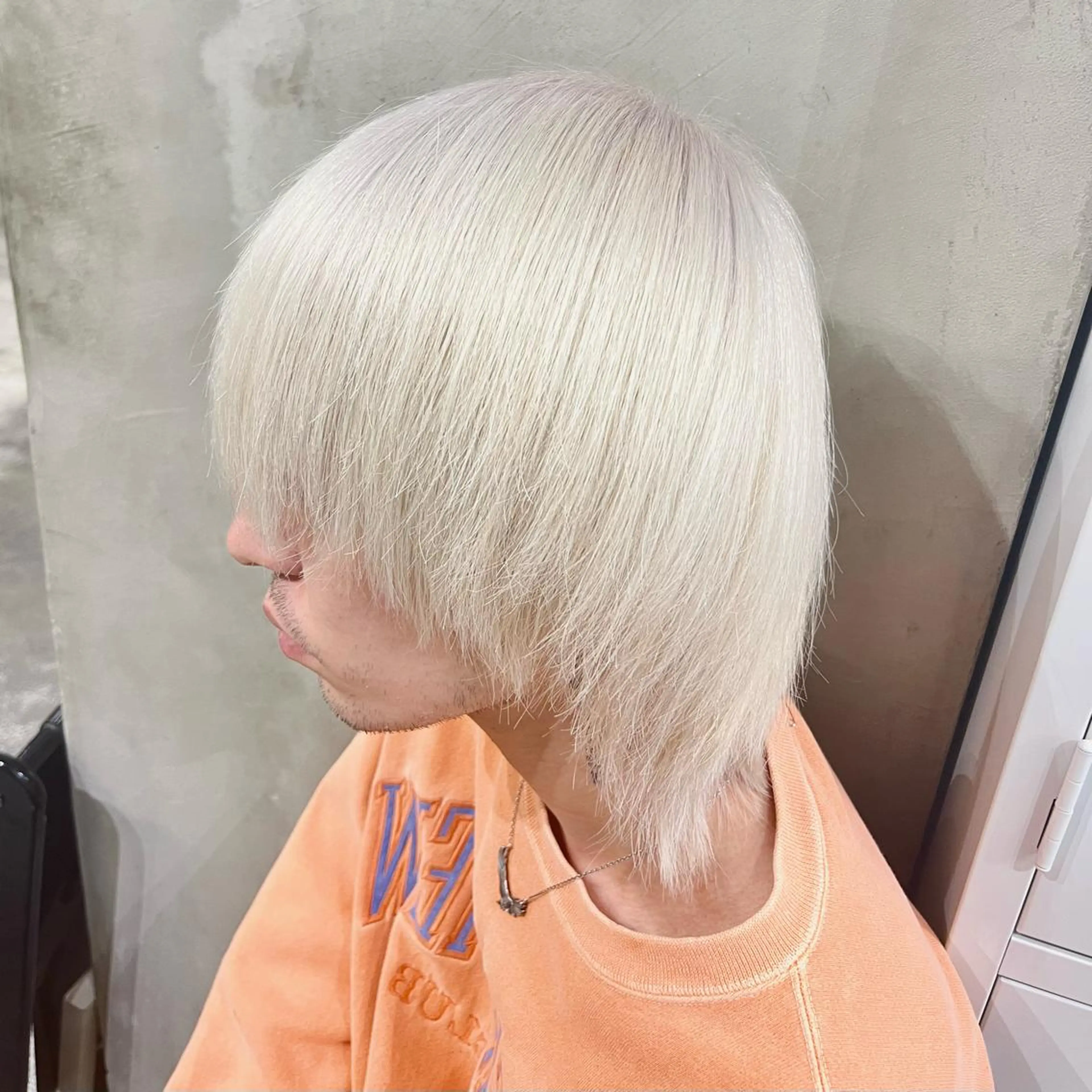 カラー 渋谷🎨ブリーチ特化 ×エクステ🎨レンのヘアスタイル