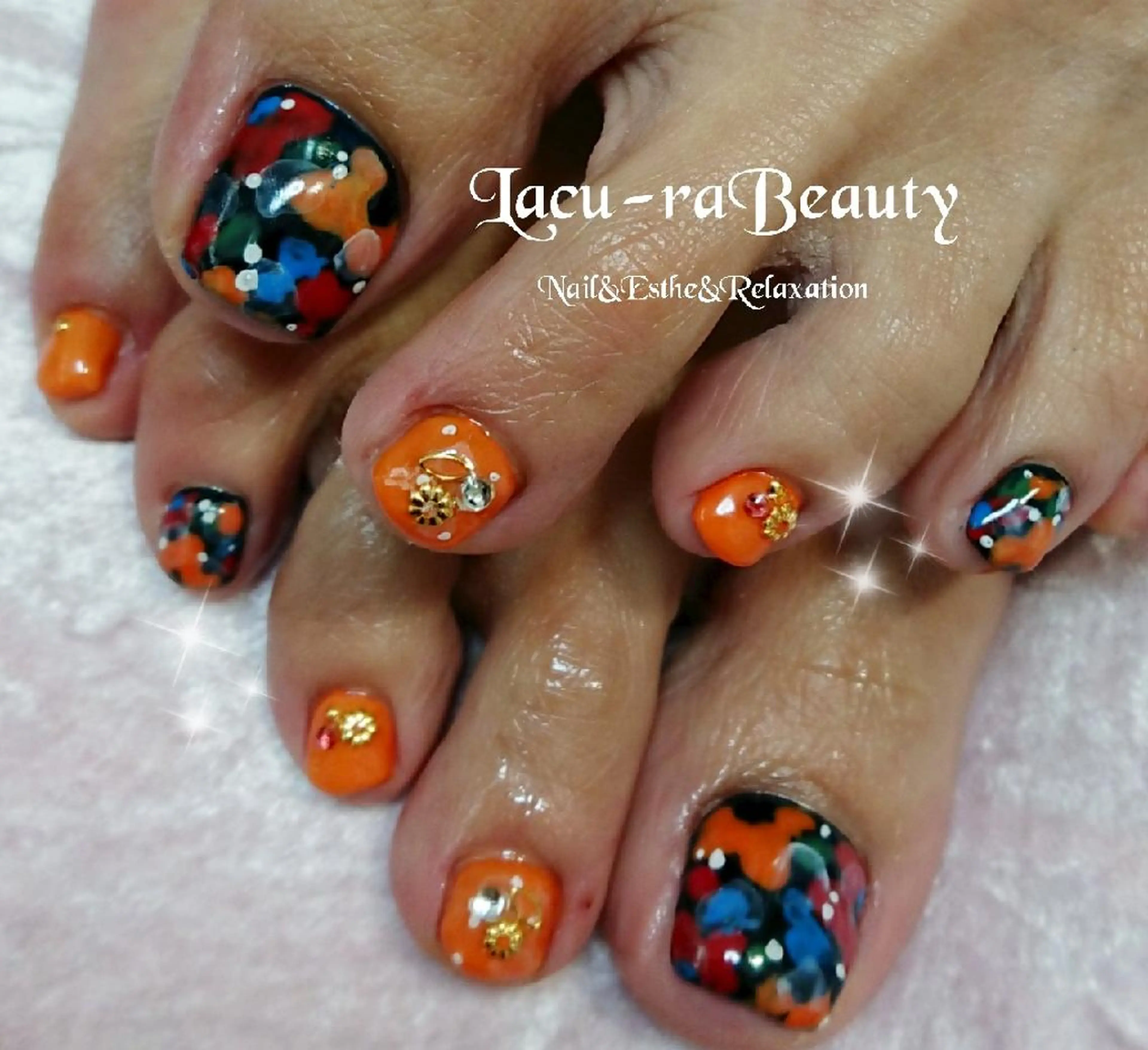 ネイル 小顔と腸の専門店 ラクーラビューティのエステ・リラクイメージ