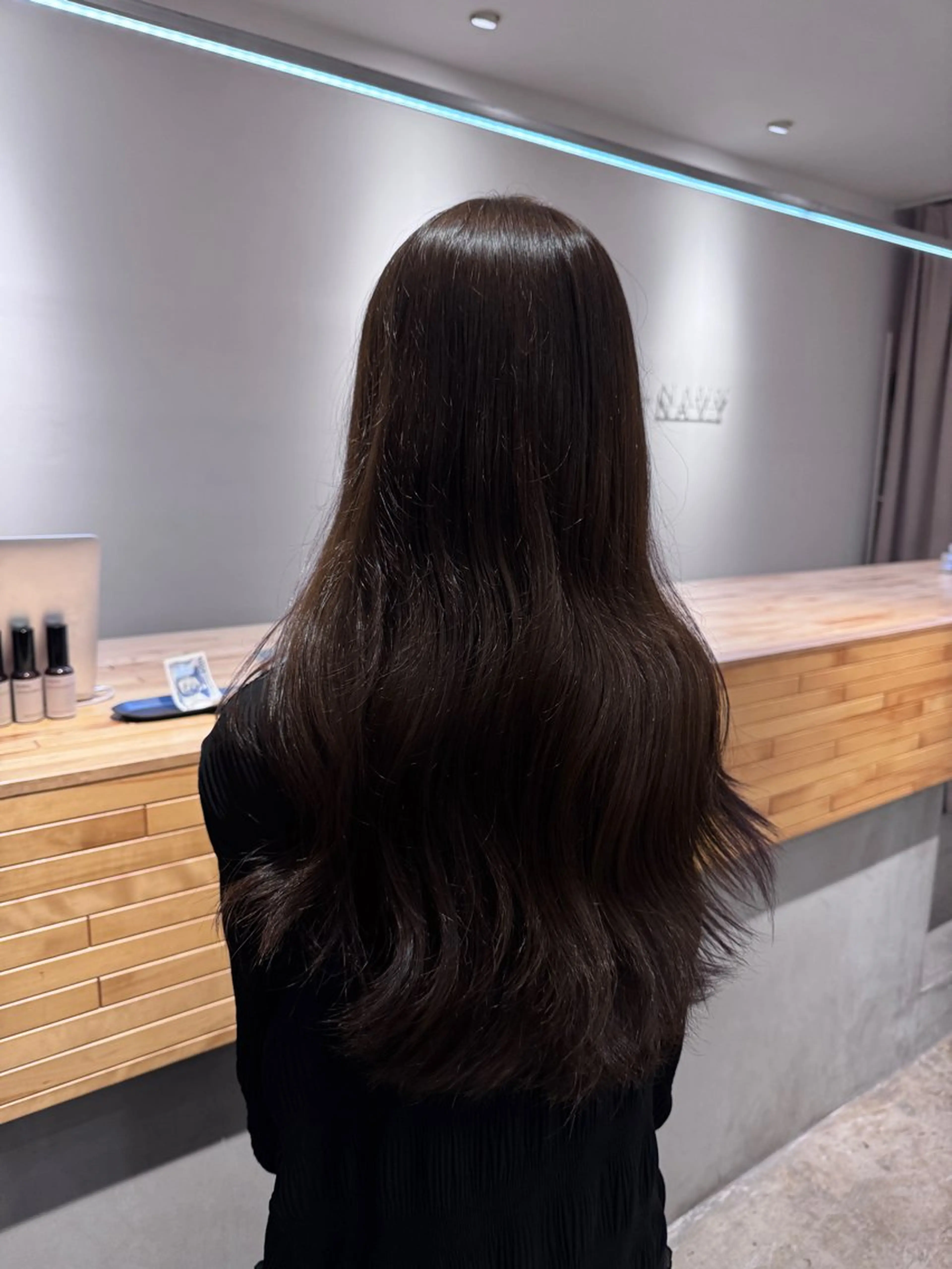 ロング カラー NAVY miyoshiのヘアスタイル