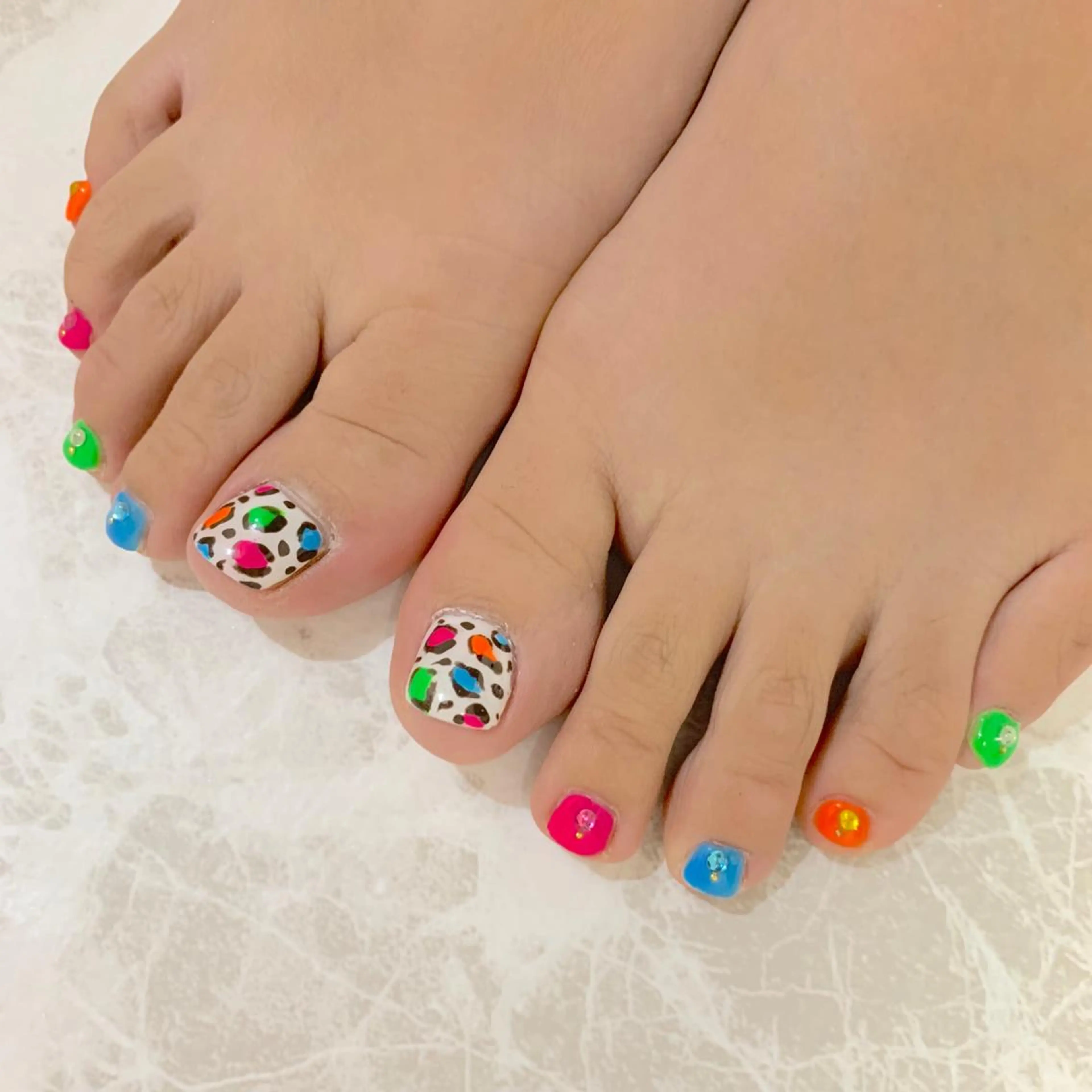 ネイル フットネイル 持ち込み フットネイル LULU LIMAのネイルデザイン