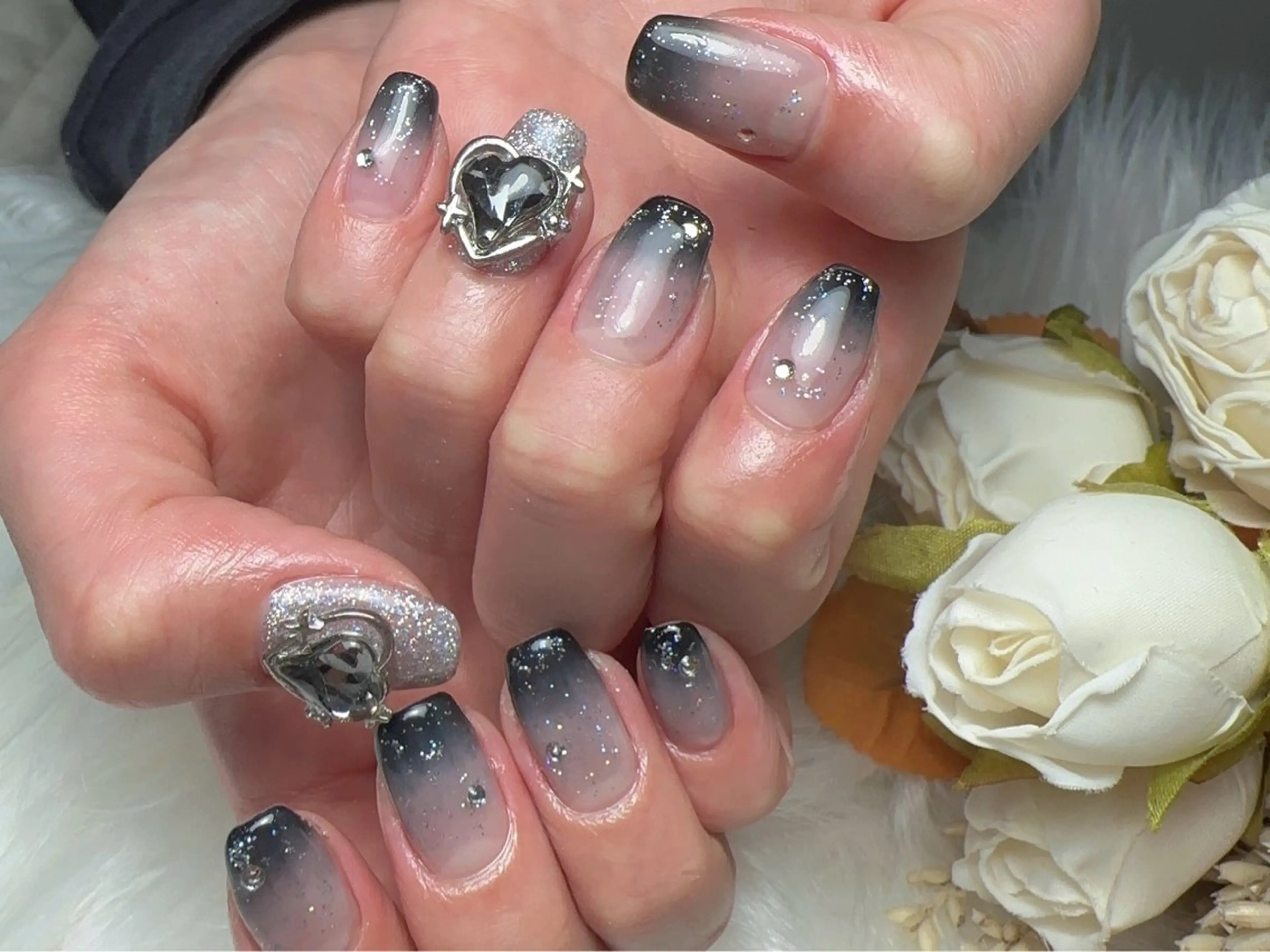 ネイル キラキラネイル 持ち込み 🫧M. nailsのネイルデザイン