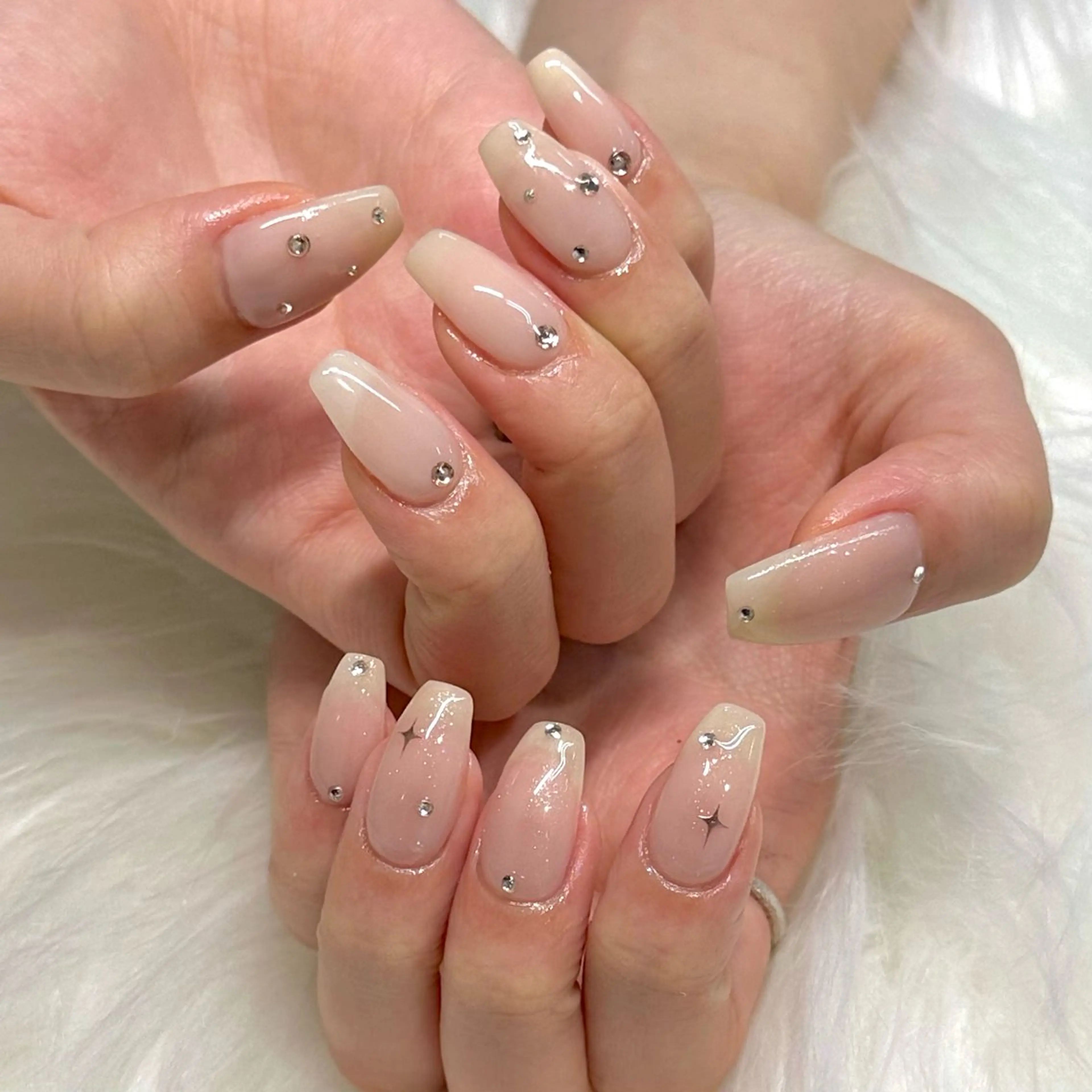 ネイル 持ち込み ハンドネイル Bianca浦和西口 Takenouchiのネイルデザイン