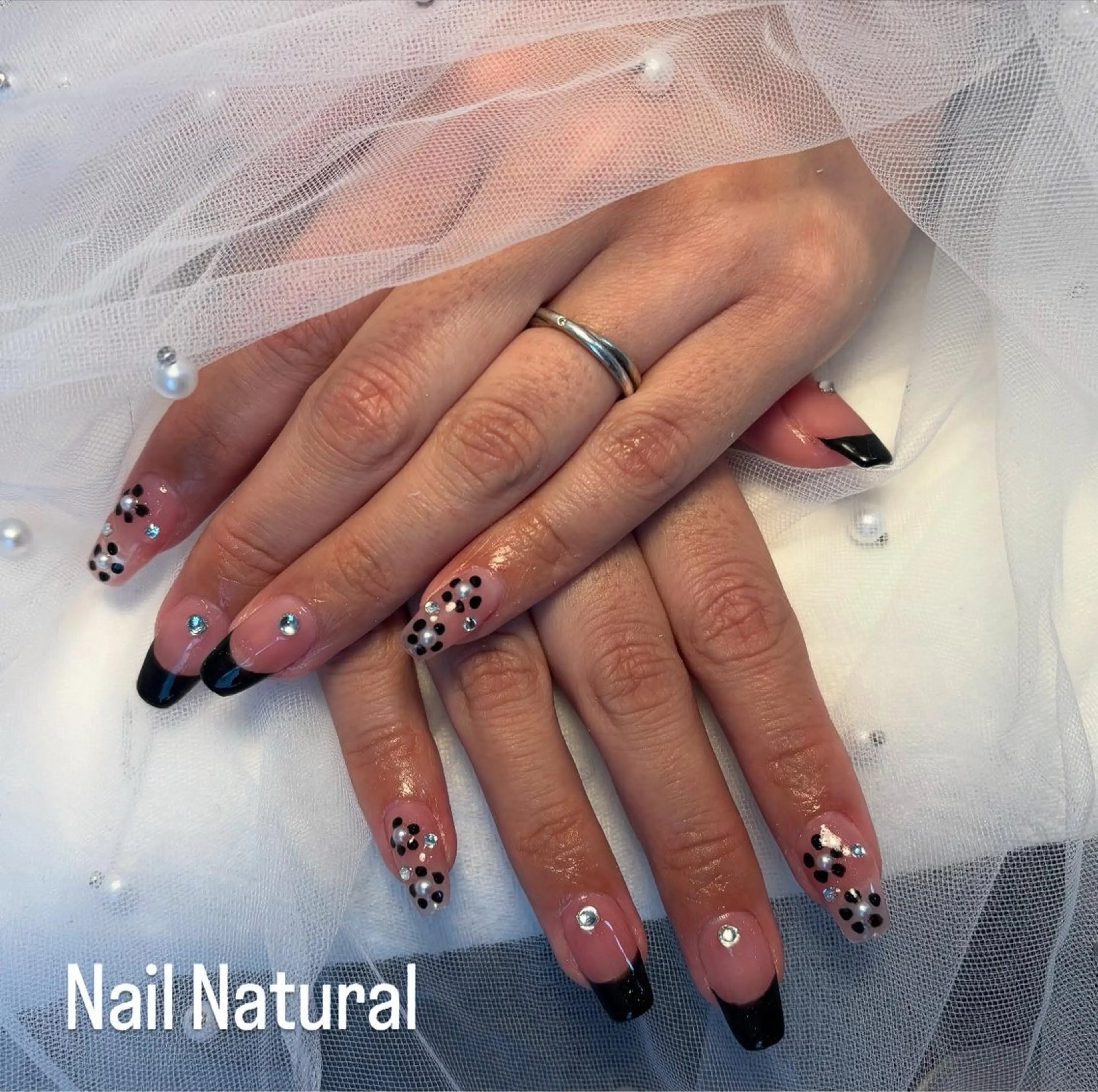 ネイル フラッシュネイル フットネイル フレンチネイル ジェルネイル ガラスフレンチ Nail salon Natulalのネイルデザイン