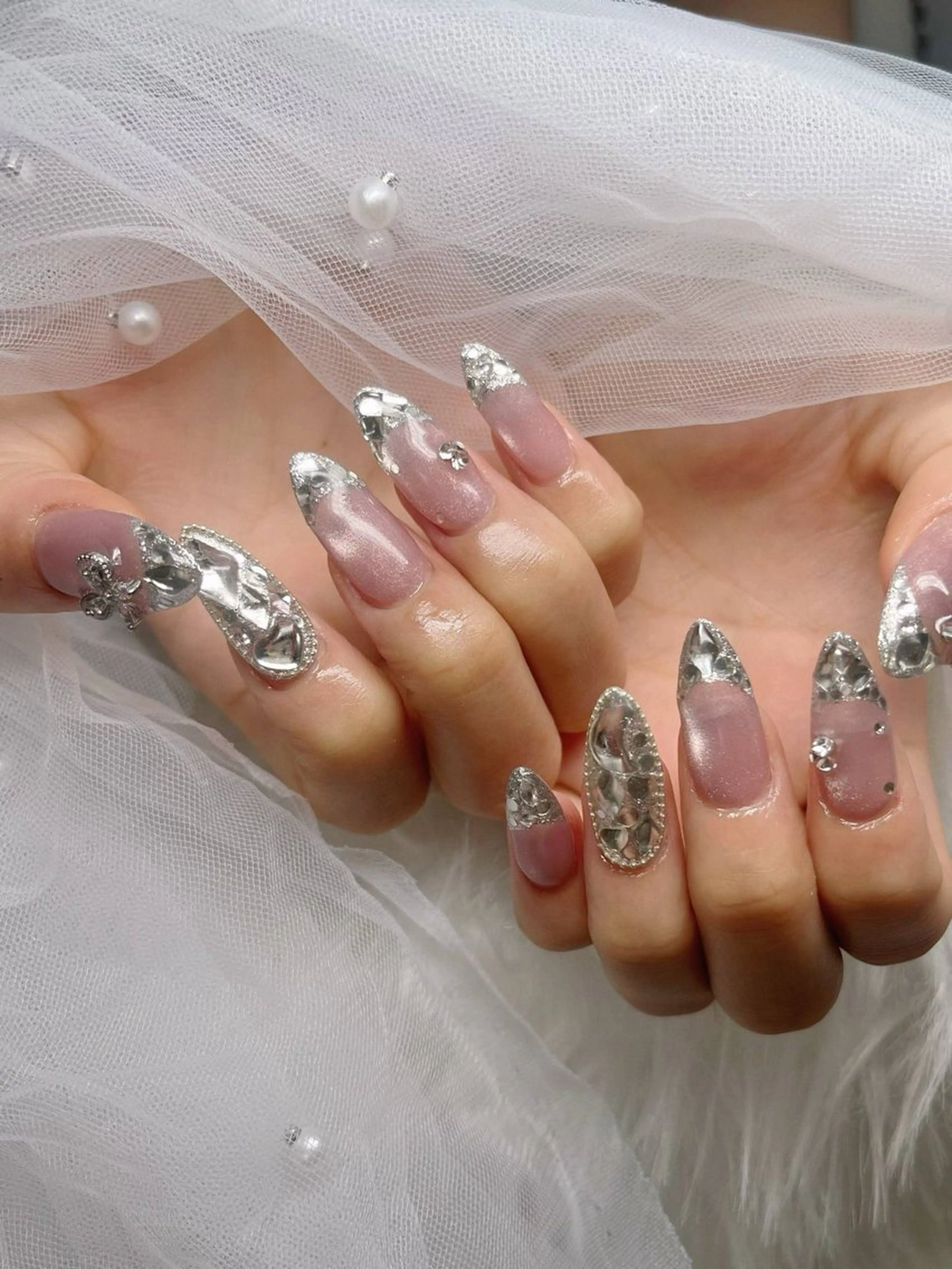 ネイル フレンチネイル ジェルネイル ガラスフレンチ ハロウィン ハート H.baby Nail Salonのネイルデザイン