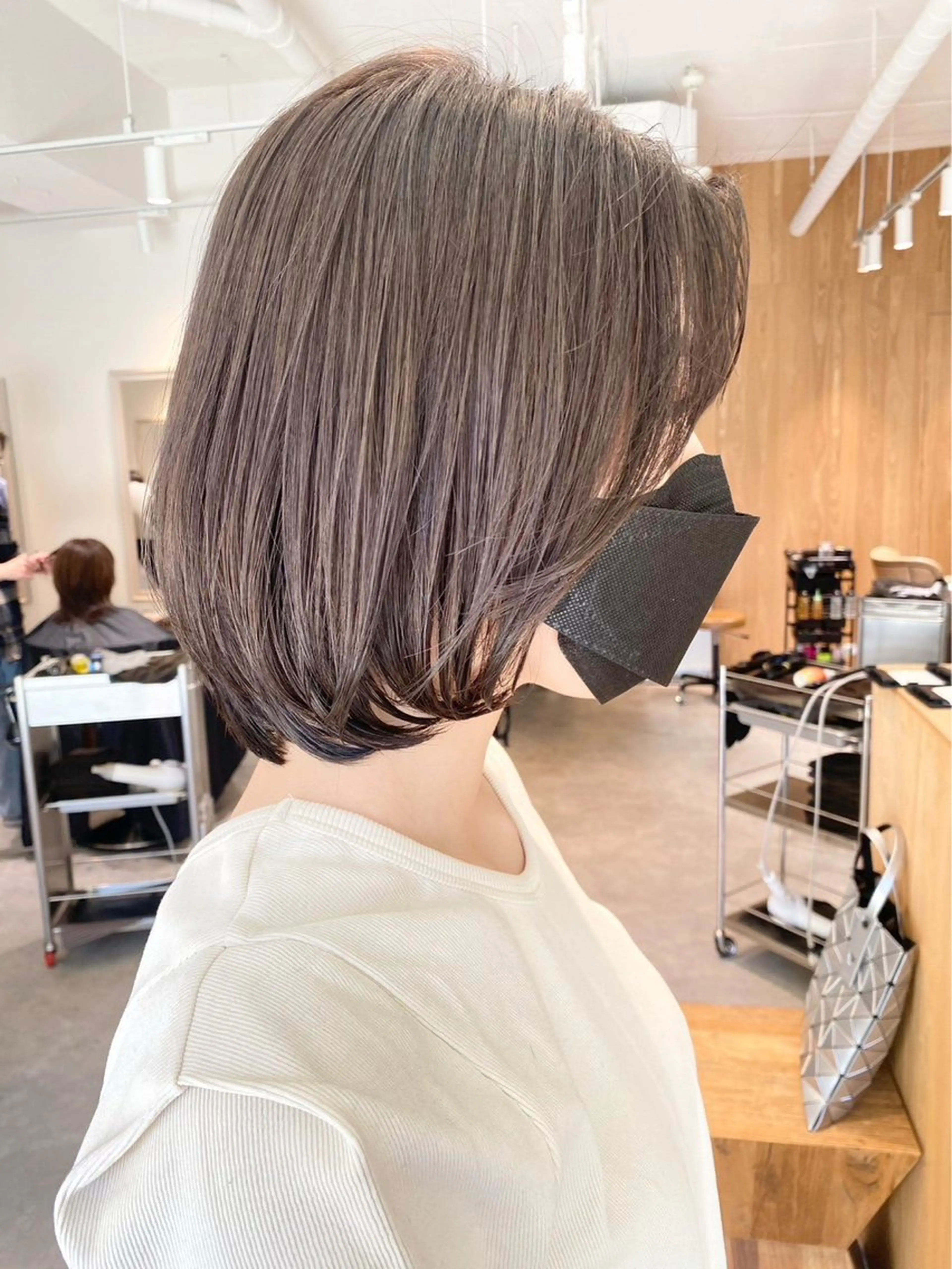 ミディアム 俵 菜月のヘアスタイル