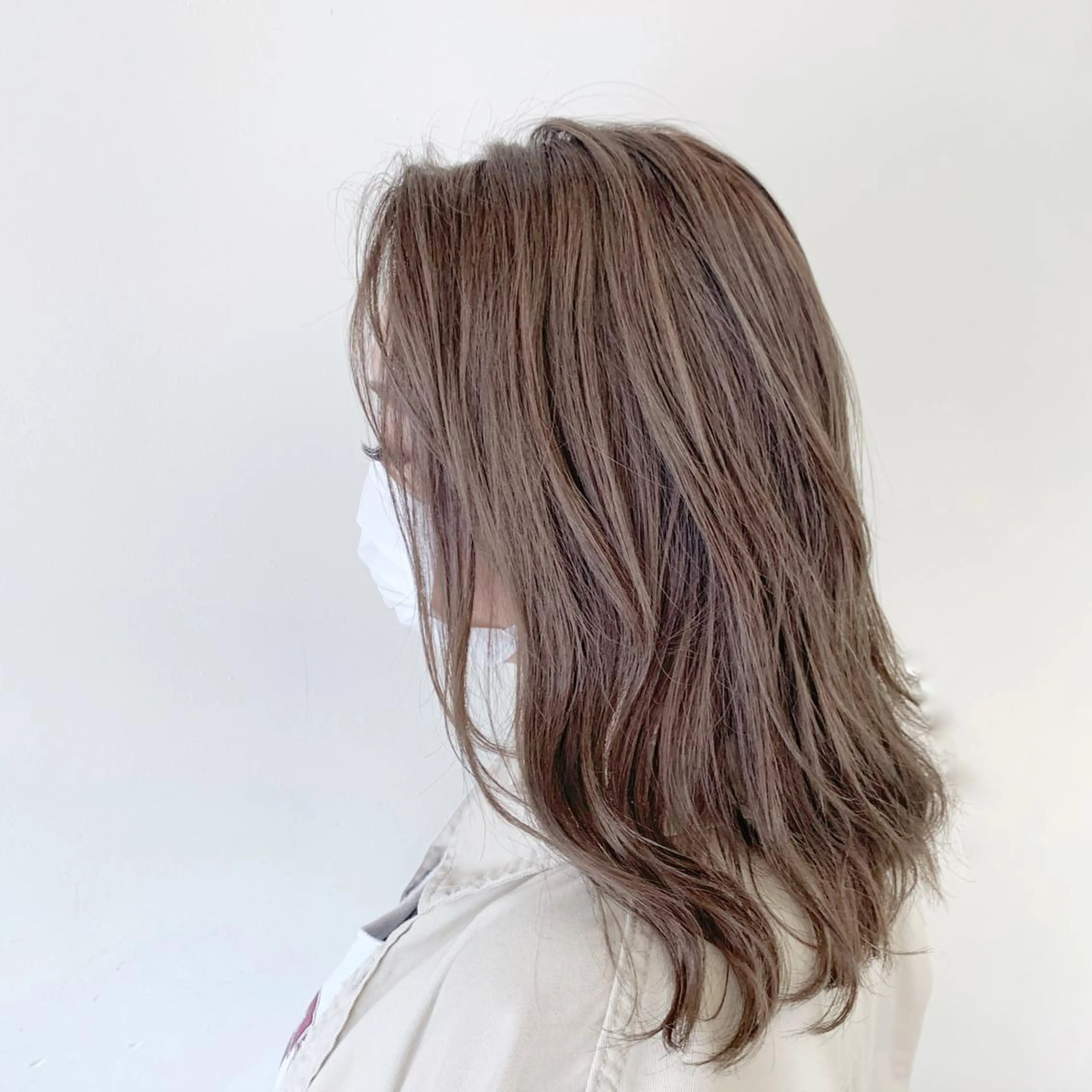 ミディアム カラー 杉村 未来のヘアスタイル