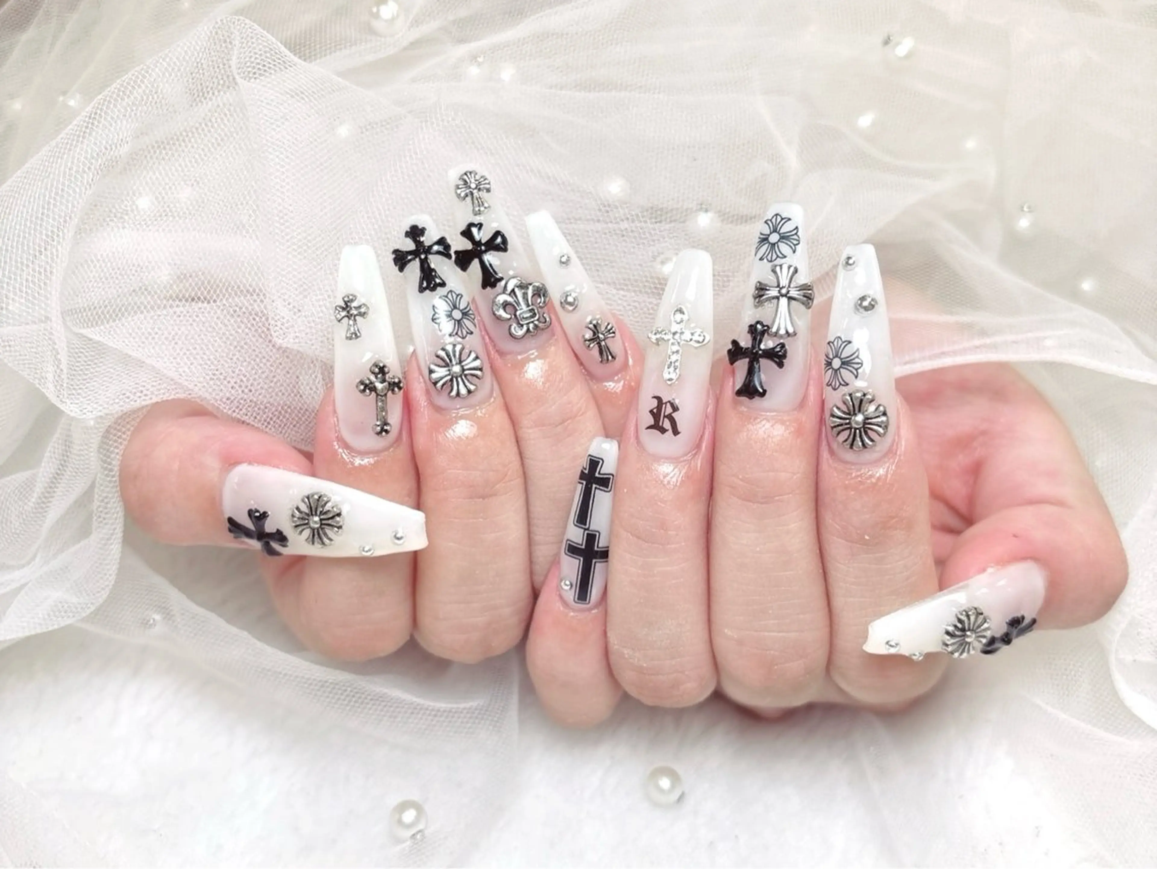 ネイル ハンドネイル ハンドケア R1🎀Nail💕 池袋東口店のネイルデザイン