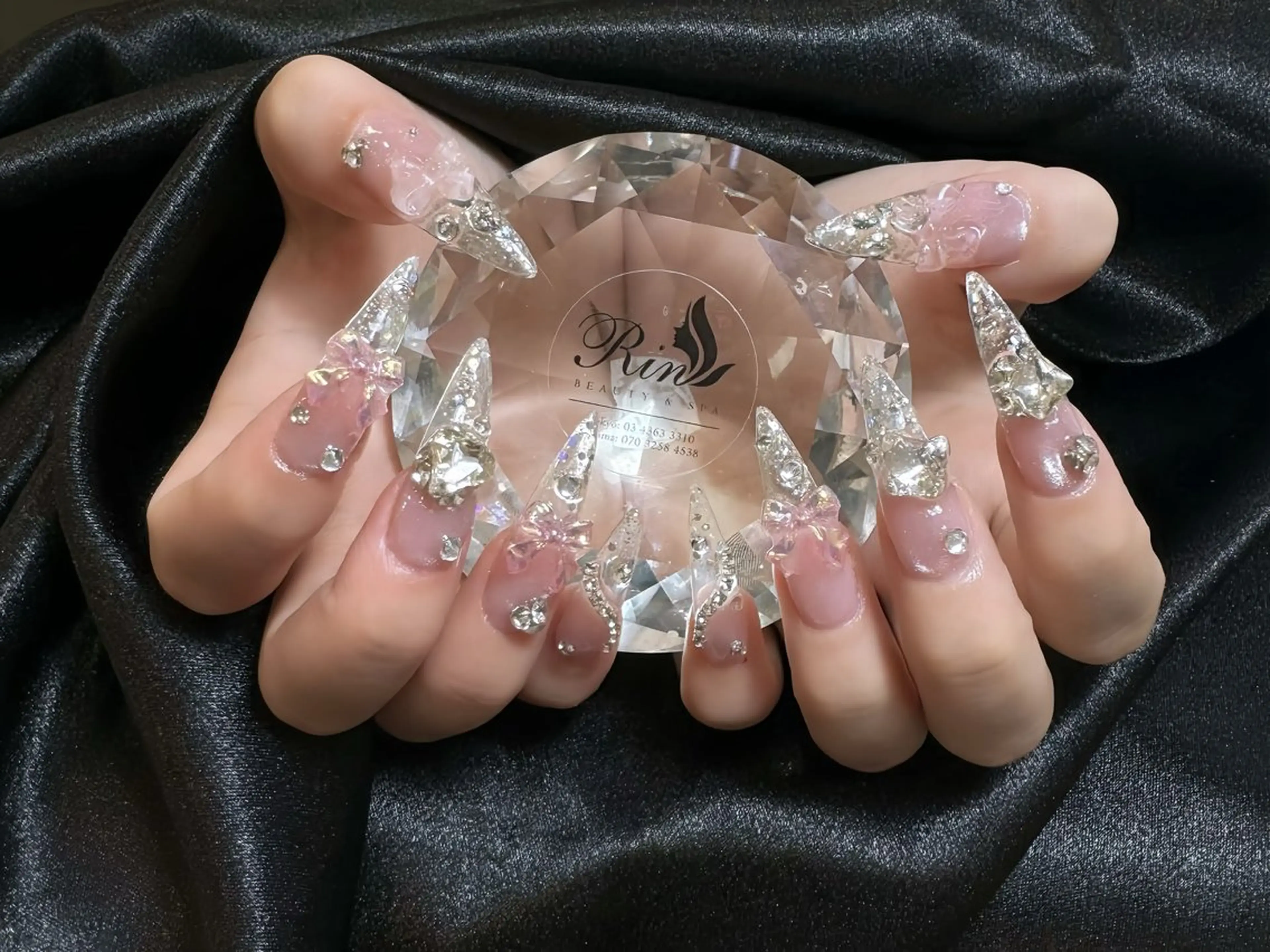 ネイル ボルドー フレンチネイル グラデーション キラキラネイル 韓国ネイル ハンドネイル Rin Nail Shinokuboのネイルデザイン