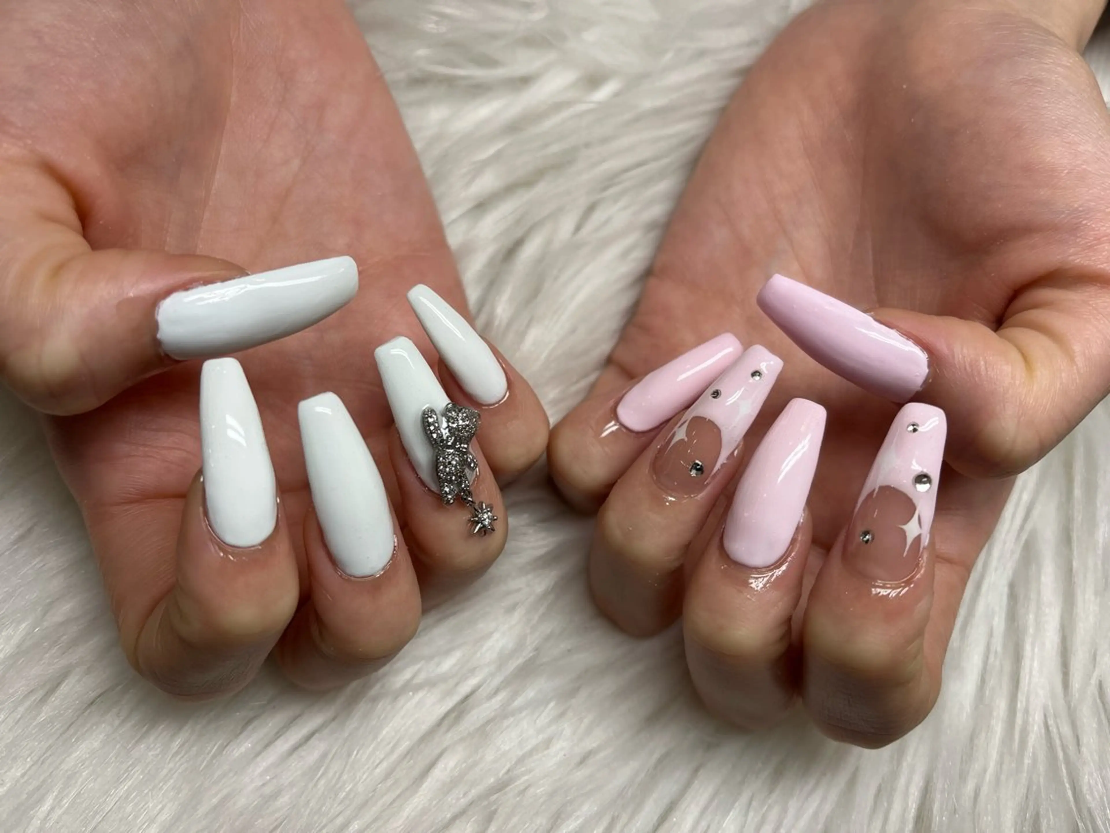 ネイル アートネイル フレンチネイル ワンカラーネイル シンプルネイル ハンドネイル SOARE🤍 🤍のネイルデザイン