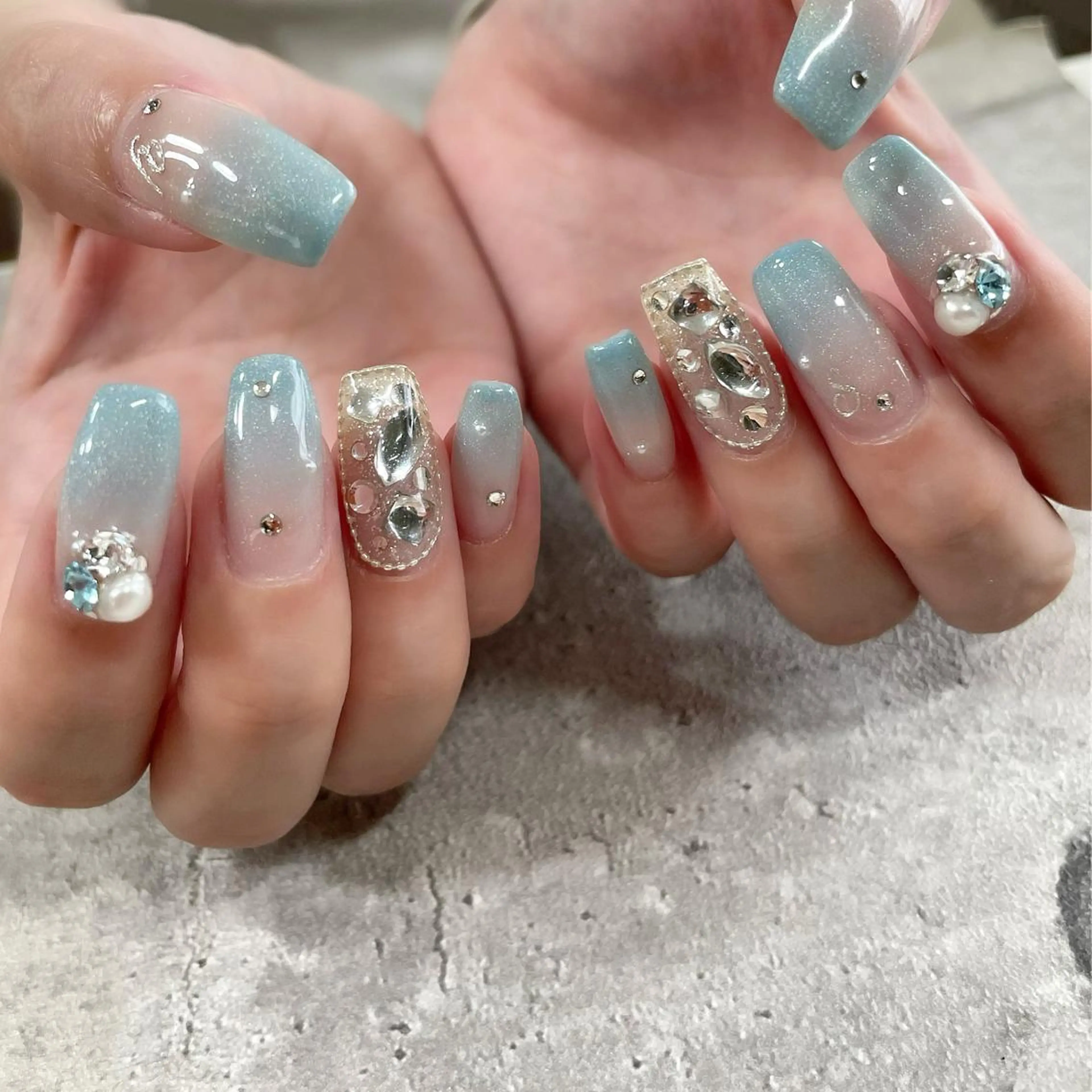 ネイル ジェルネイル 東 千夏のネイルデザイン