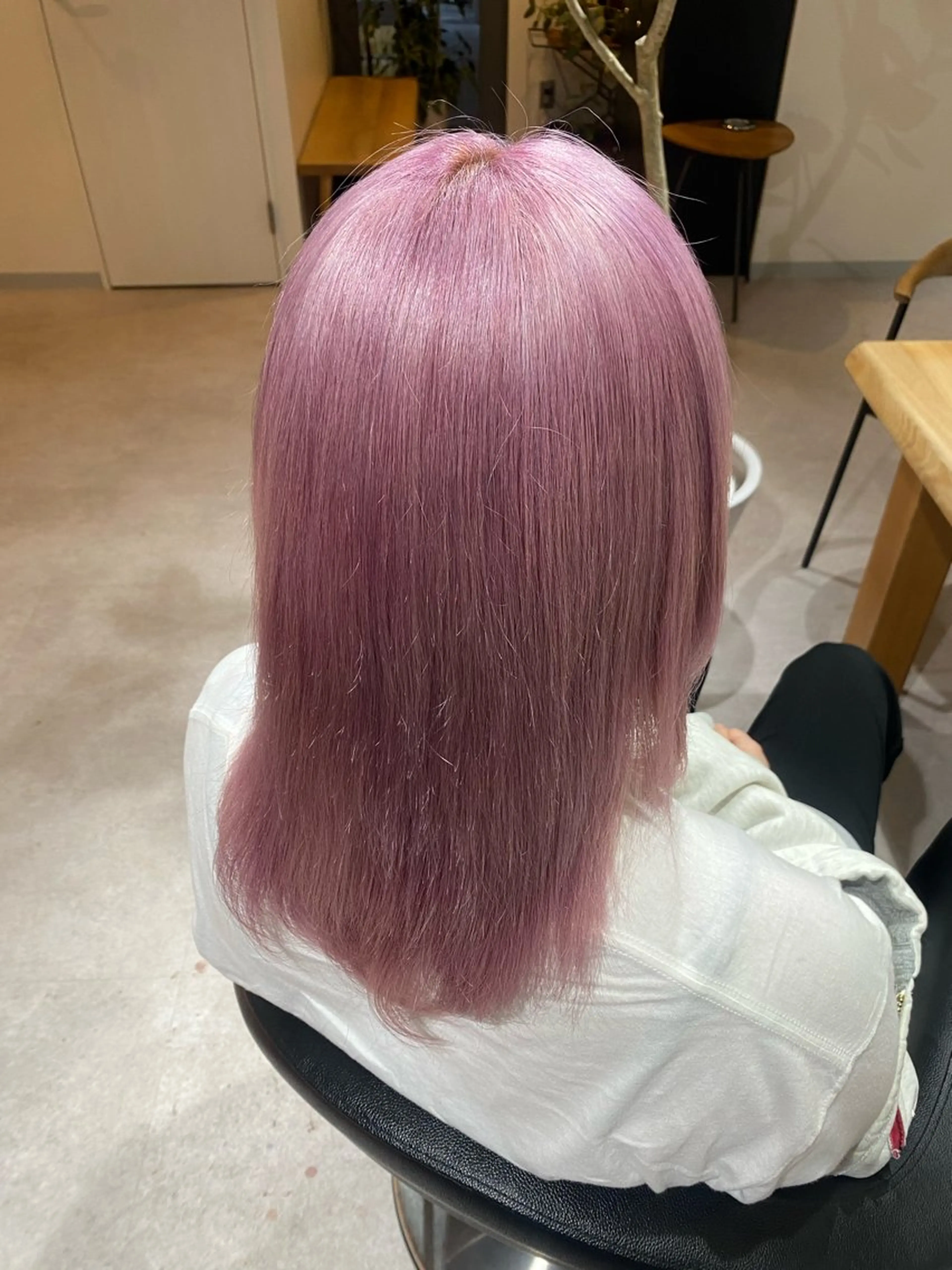 カラー ブロンド ピンクカラー ヘアカラー aina / n.w.hのヘアスタイル