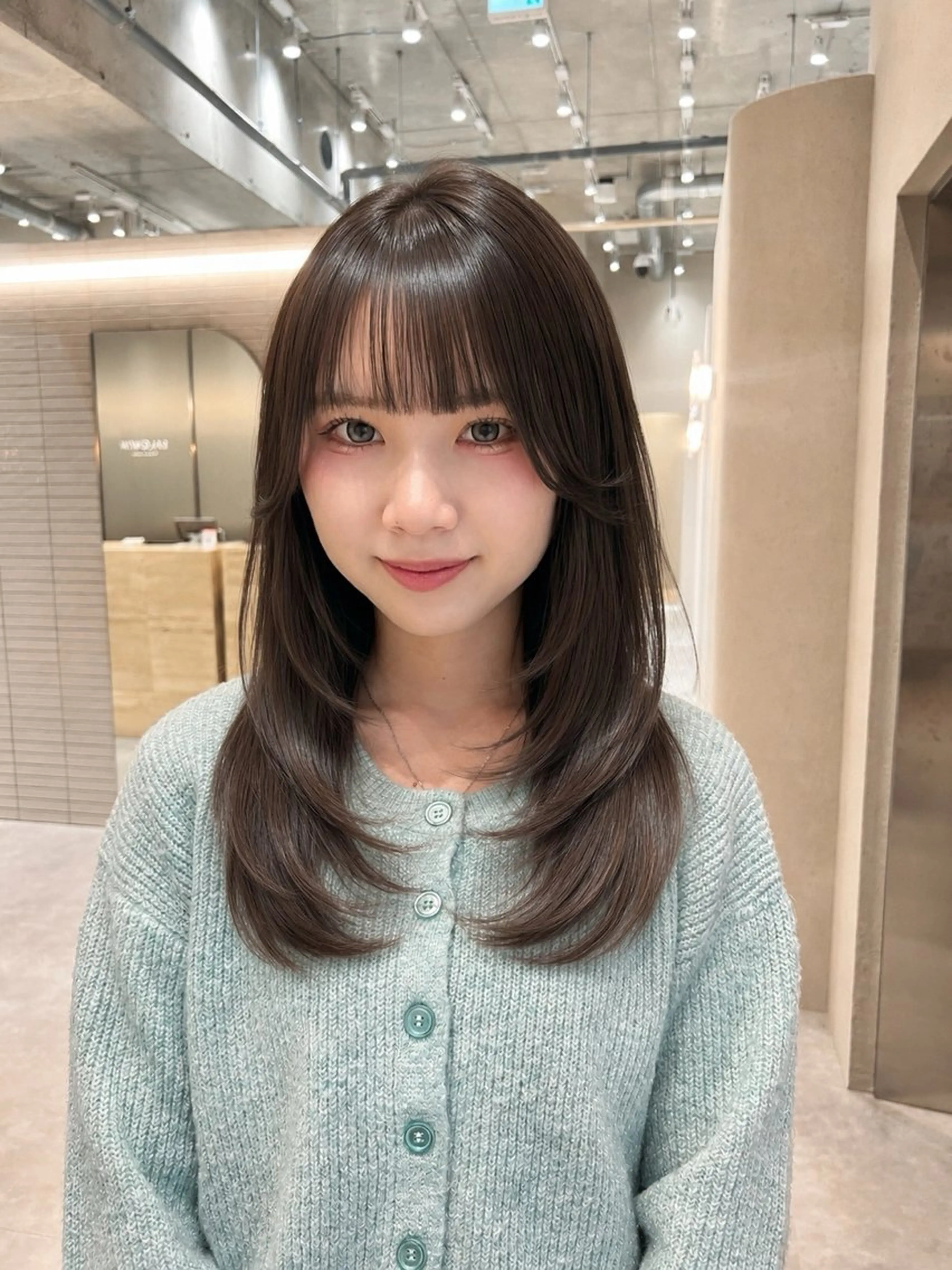セミロング レイヤーカット 小顔カット カット トリートメント 福岡天神/さや 当日予約空きありのヘアスタイル
