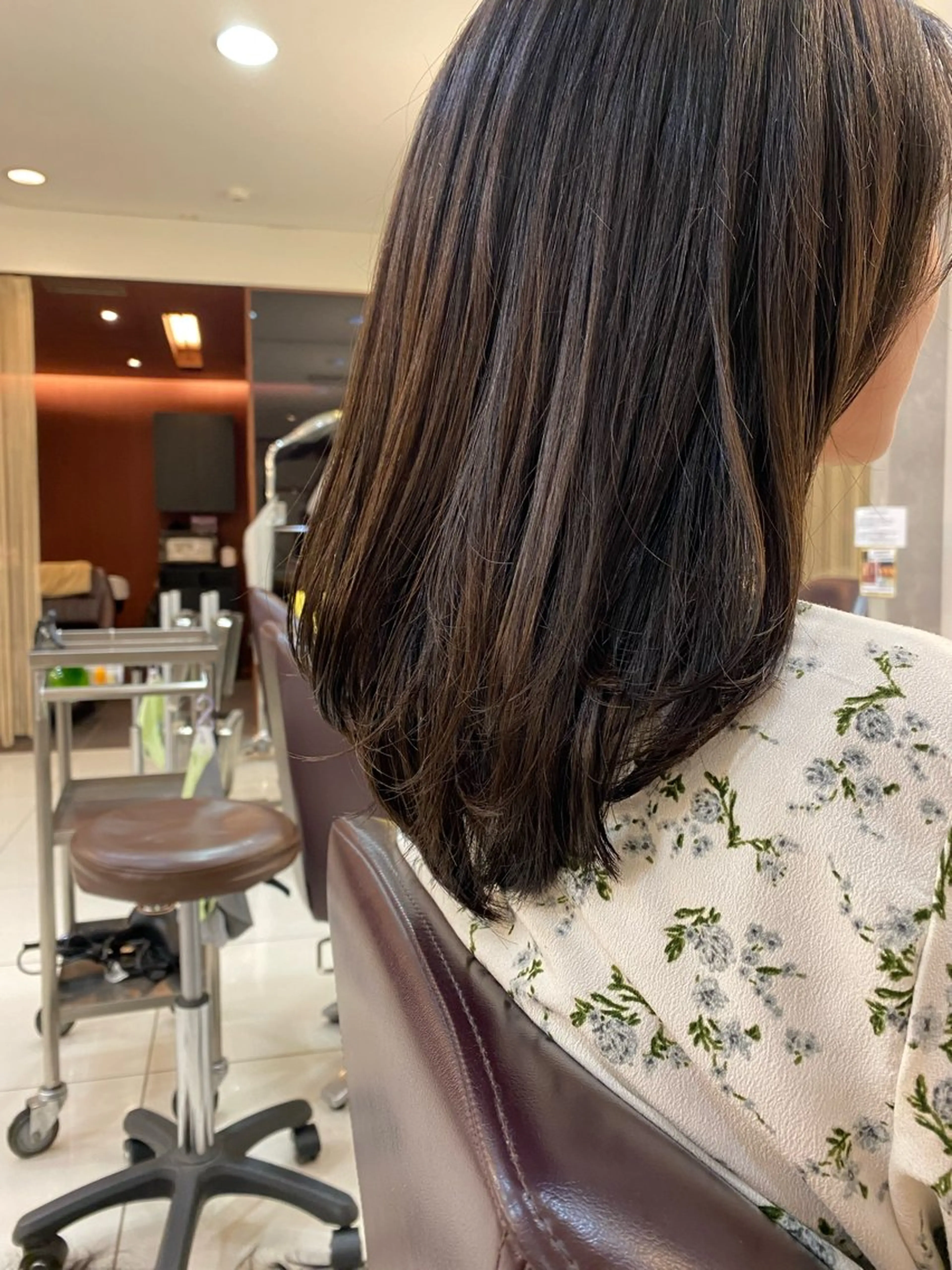 ミディアム knot hair&products成田公津の杜所属・林 莉瑠のヘアスタイル