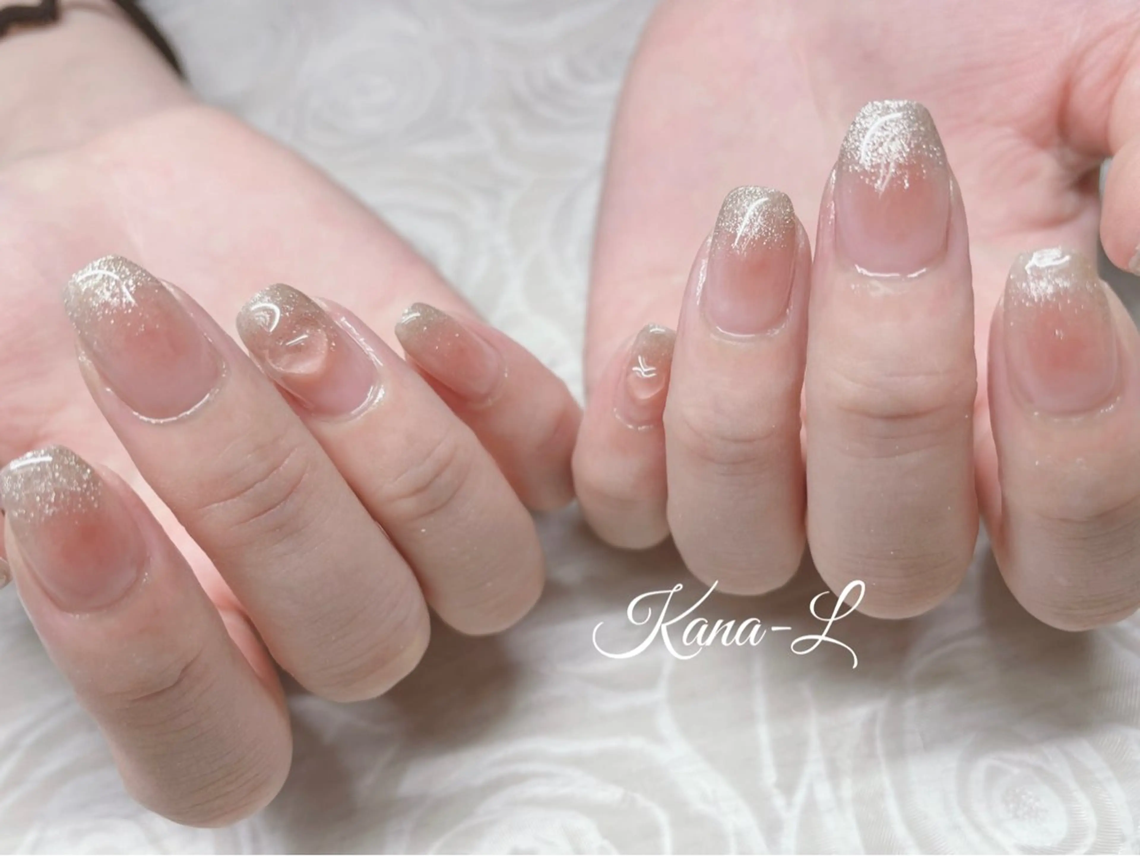 ネイル チークネイル ジェルネイル キラキラネイル 韓国ネイル マグネットネイル 芦辺 香奈のネイルデザイン