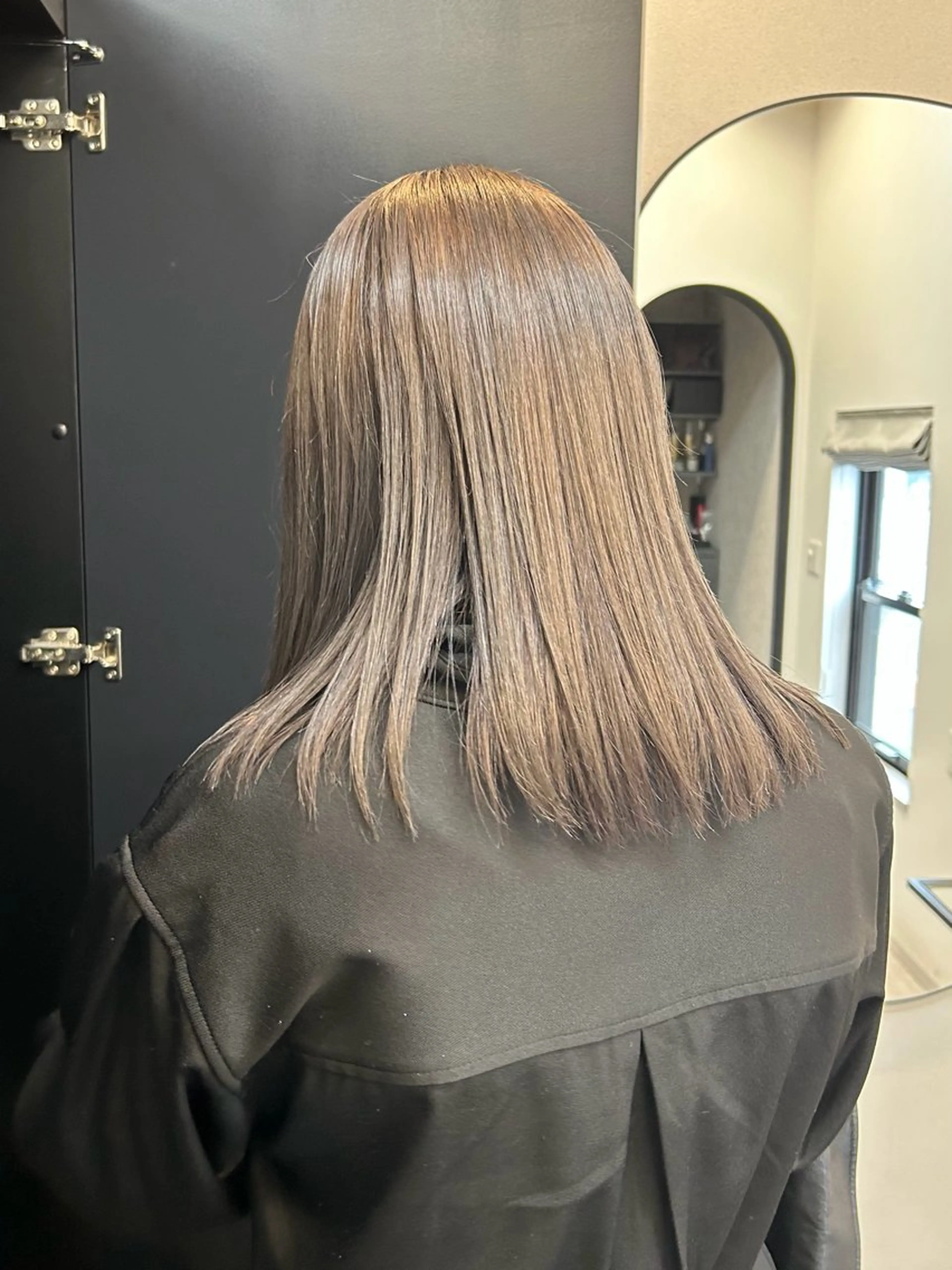 ミディアム カラー ヘアカラー トリートメント SHIINA シイナのヘアスタイル